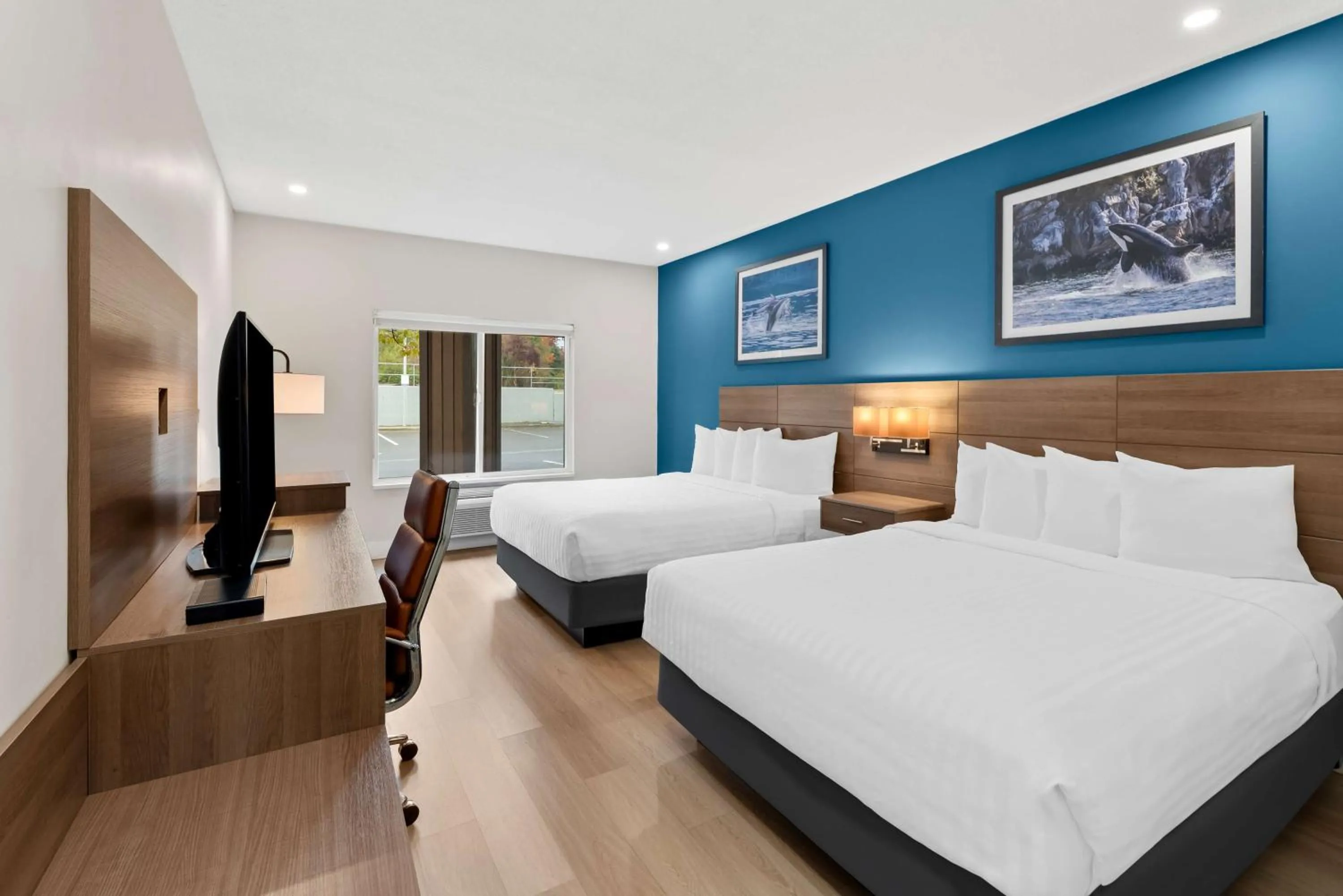 Bedroom, Bed in Travelodge by Wyndham Parksville