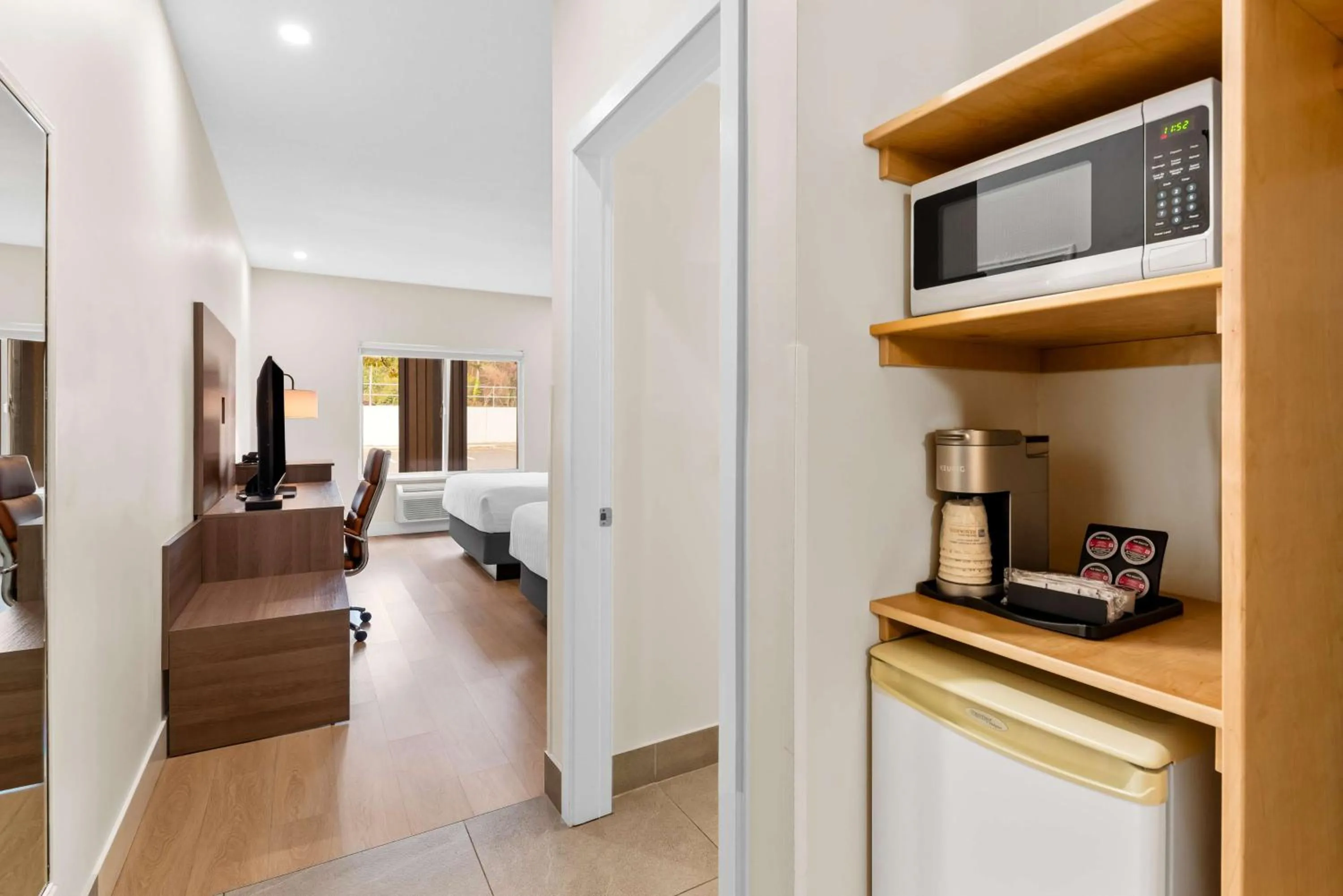 Bedroom, Bed in Hotel Feng, BW Signature Collection