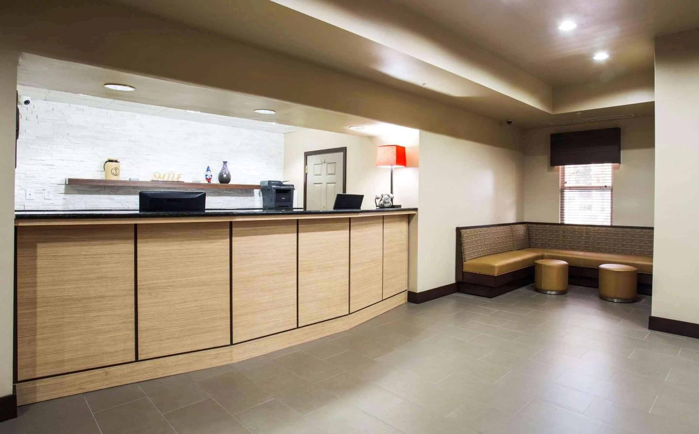 Lobby or reception in Country Inn & Suites by Radisson, Gainesville, FL