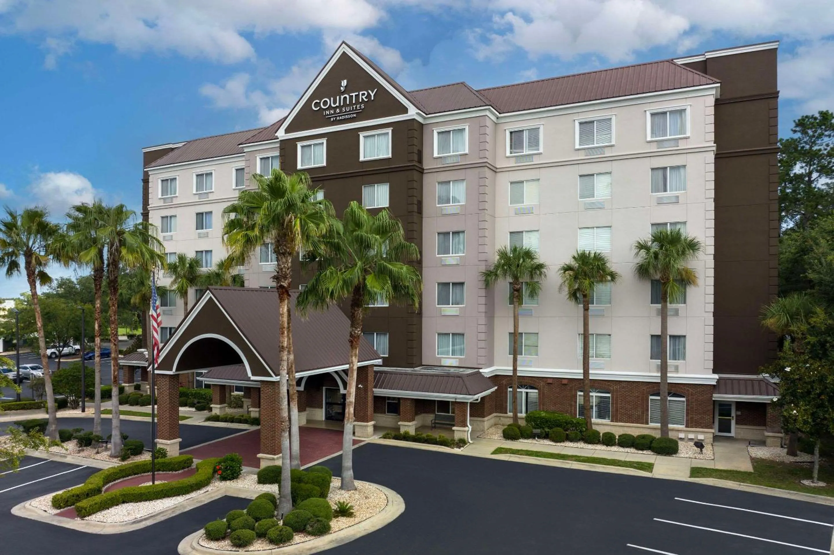 Property building in Country Inn & Suites by Radisson, Gainesville, FL