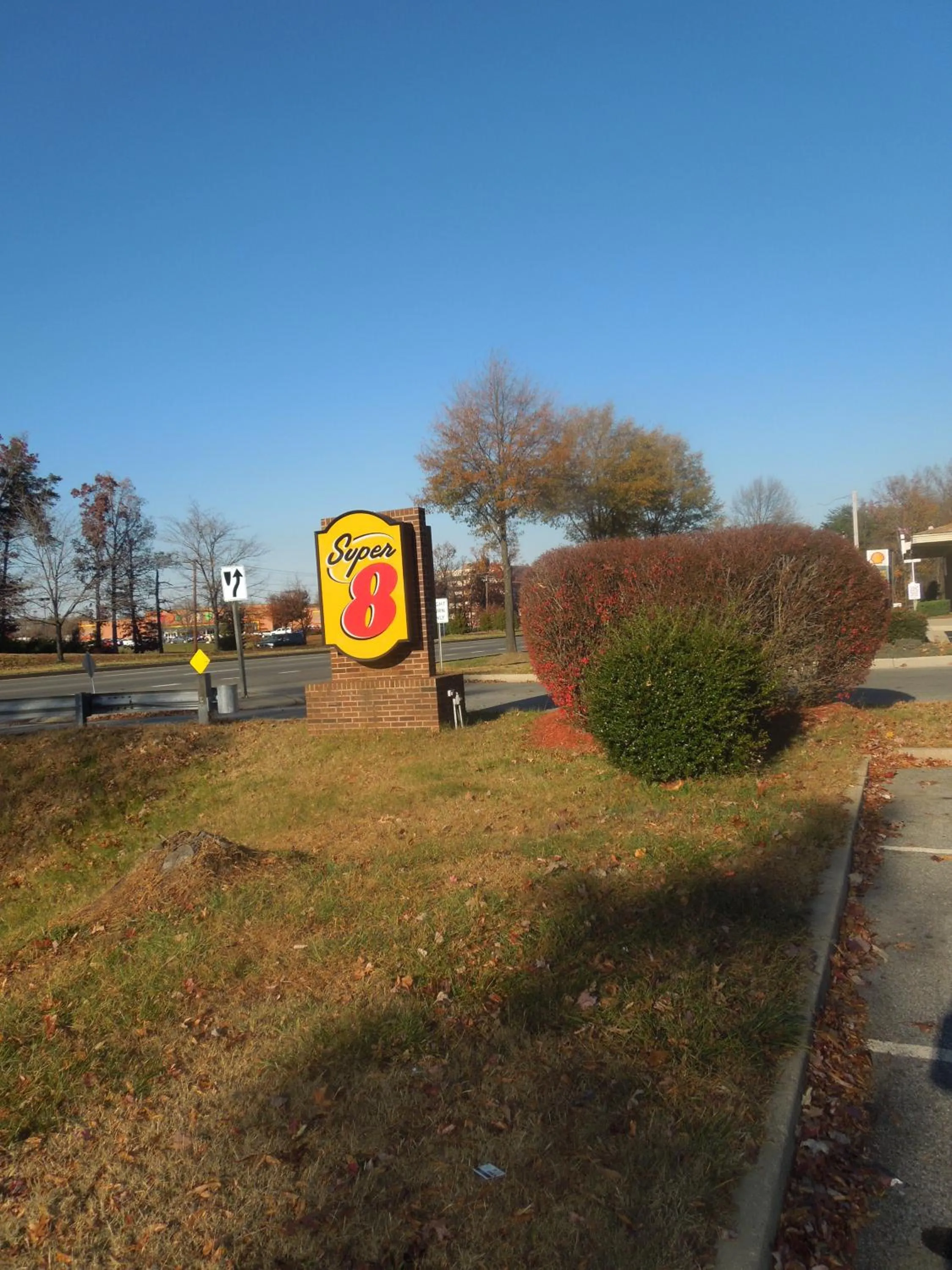 Facade/entrance in Super 8 by Wyndham Waldorf