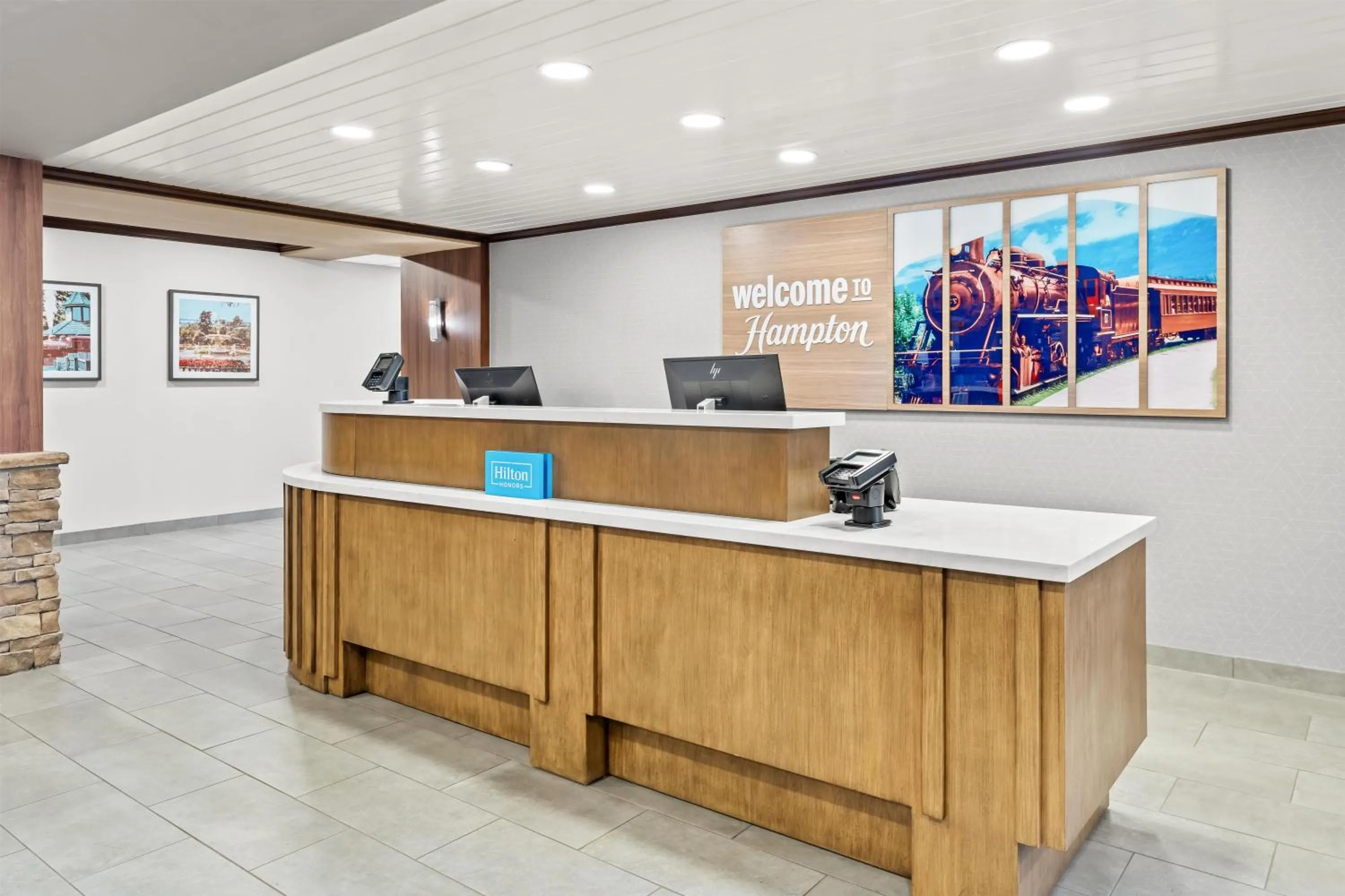 Lobby or reception in Hampton Inn & Suites Tifton