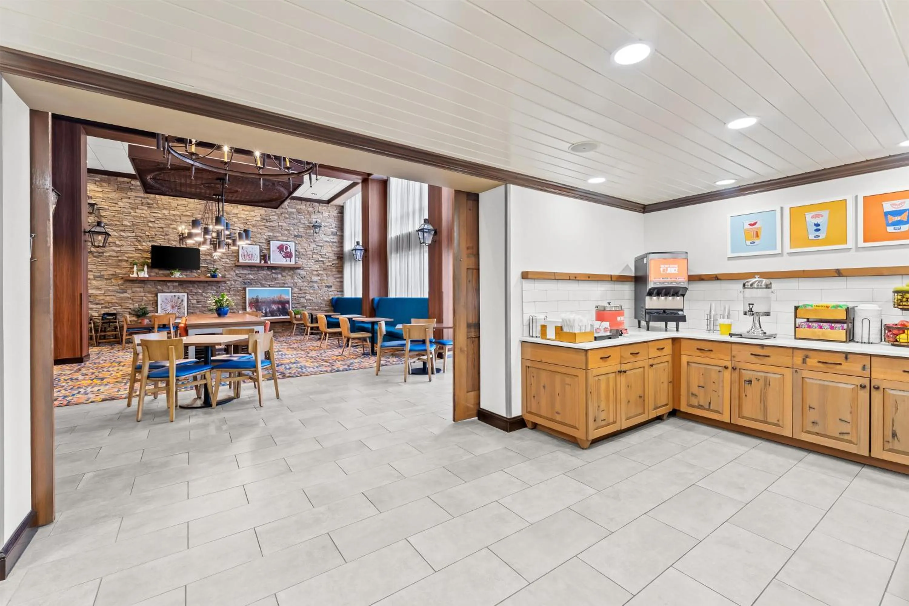 Breakfast in Hampton Inn & Suites Tifton