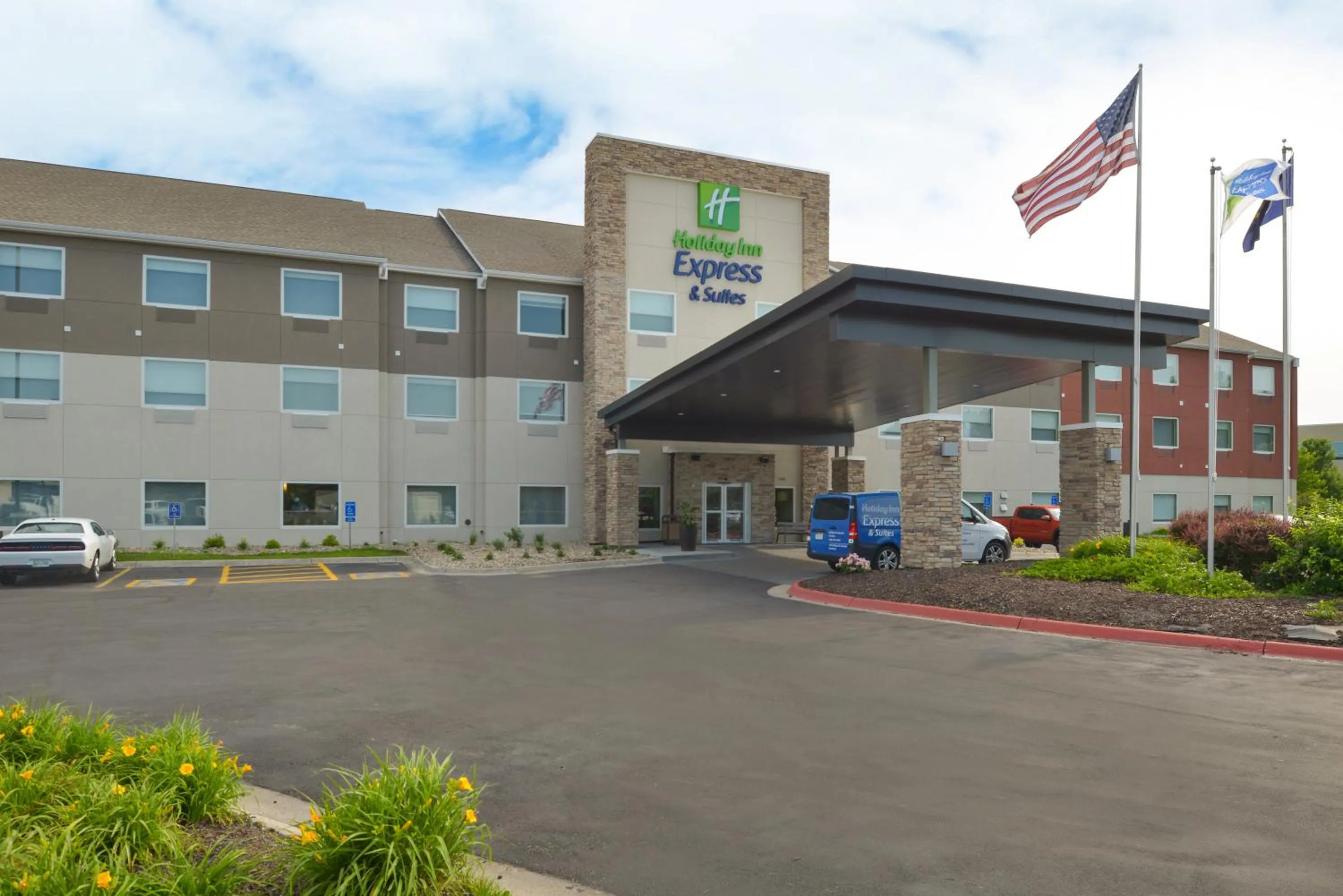 Property building in Holiday Inn Express & Suites - Omaha - 120th and Maple by IHG