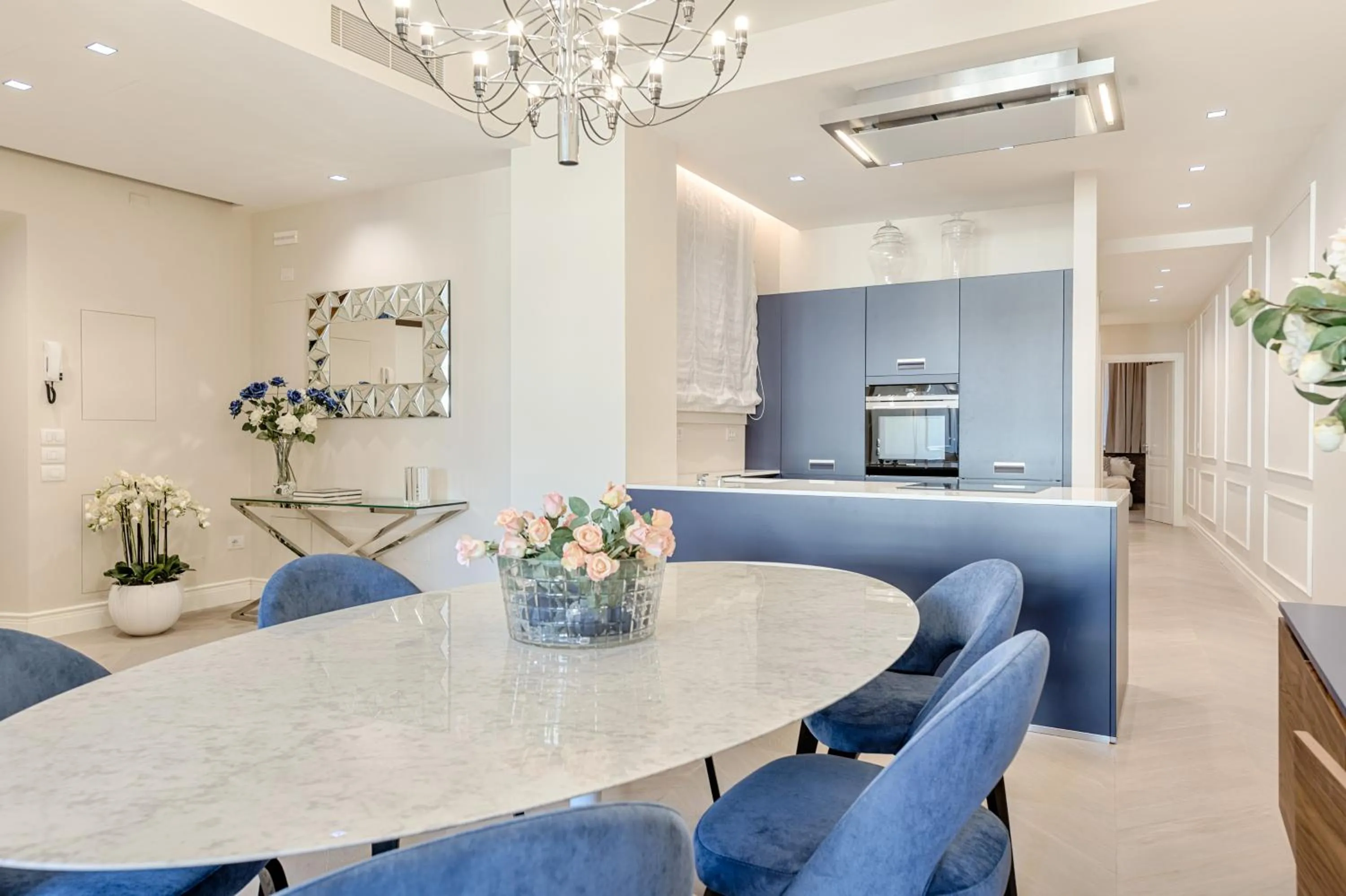 Kitchen or kitchenette in Luxury Blue River by Mmega