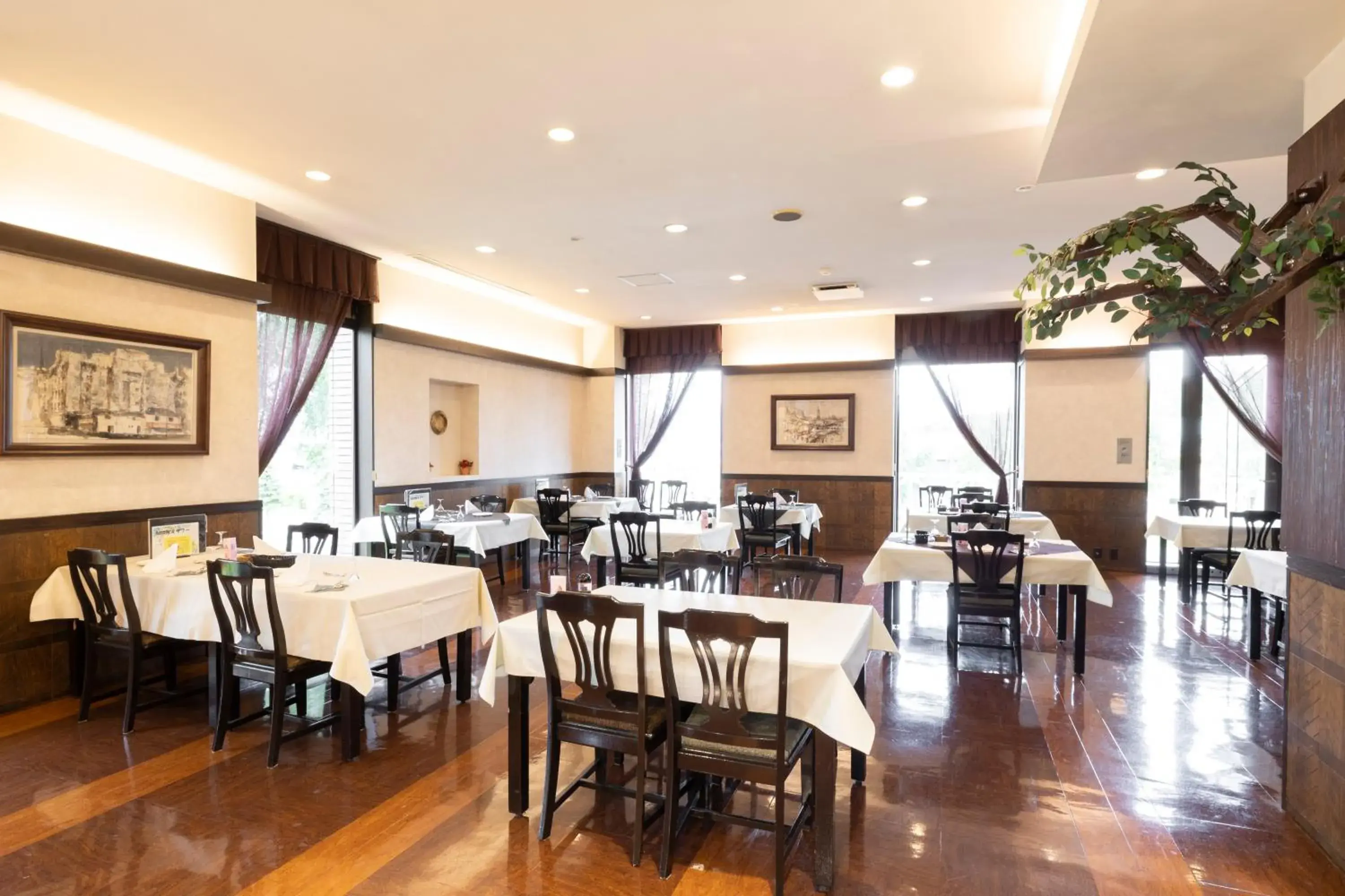 Restaurant/places to eat in Hotel Edel Warme Restaurant/places to eat in Hotel Edel Warme