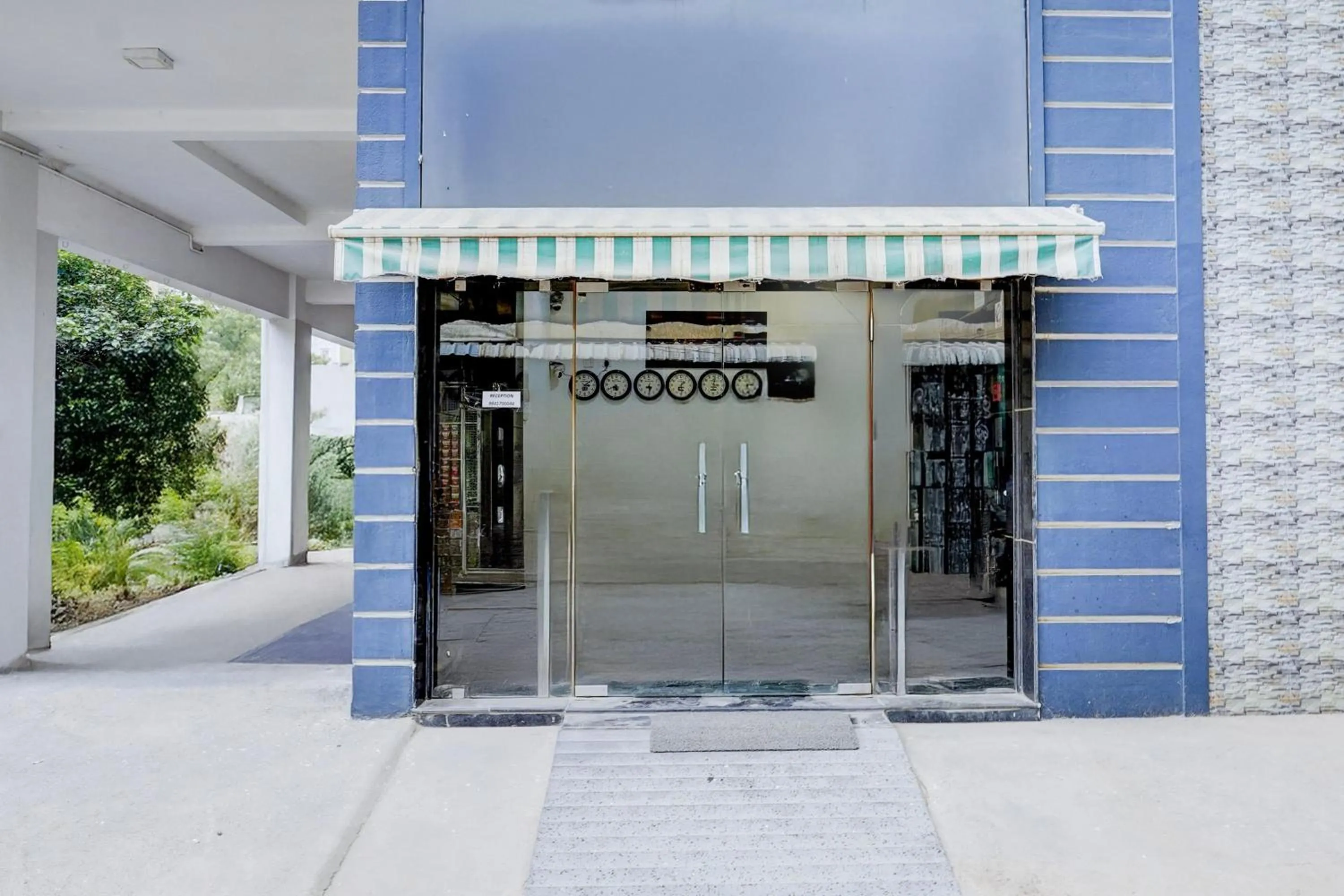 Facade/entrance in Super Townhouse Chennai Near Airport Formerly Sai Bala Budget