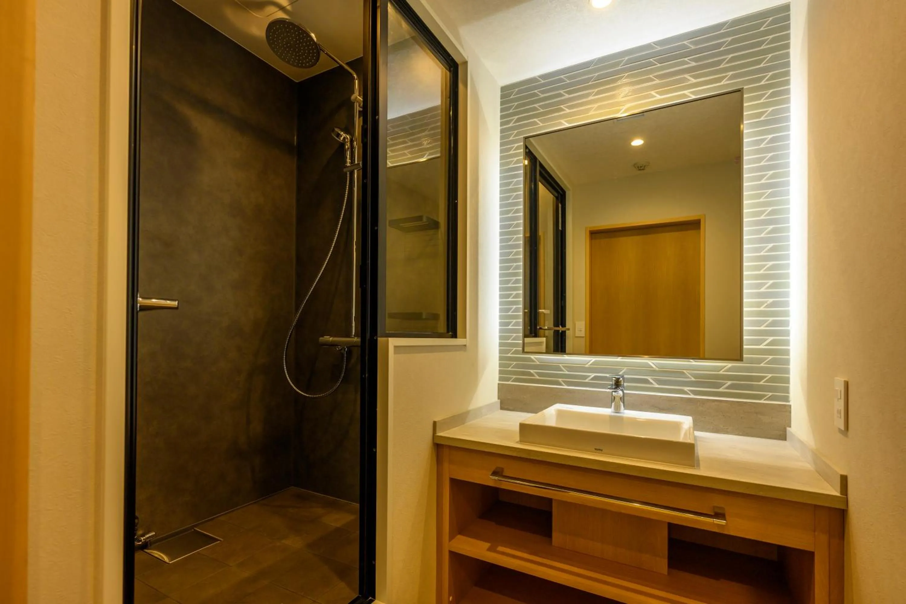 Shower in ART HOTEL Nippori Lungwood