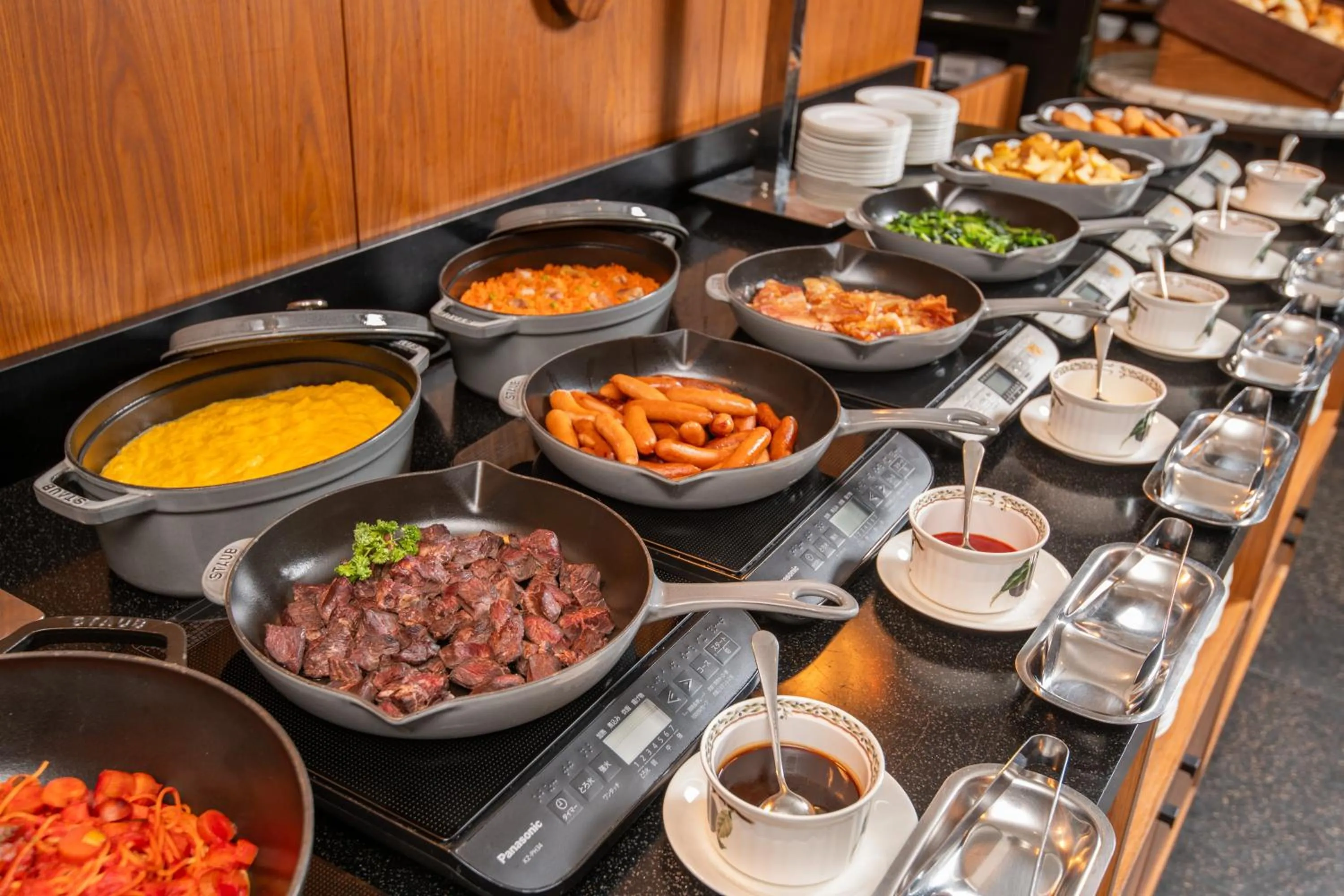 Breakfast in ART HOTEL Nippori Lungwood