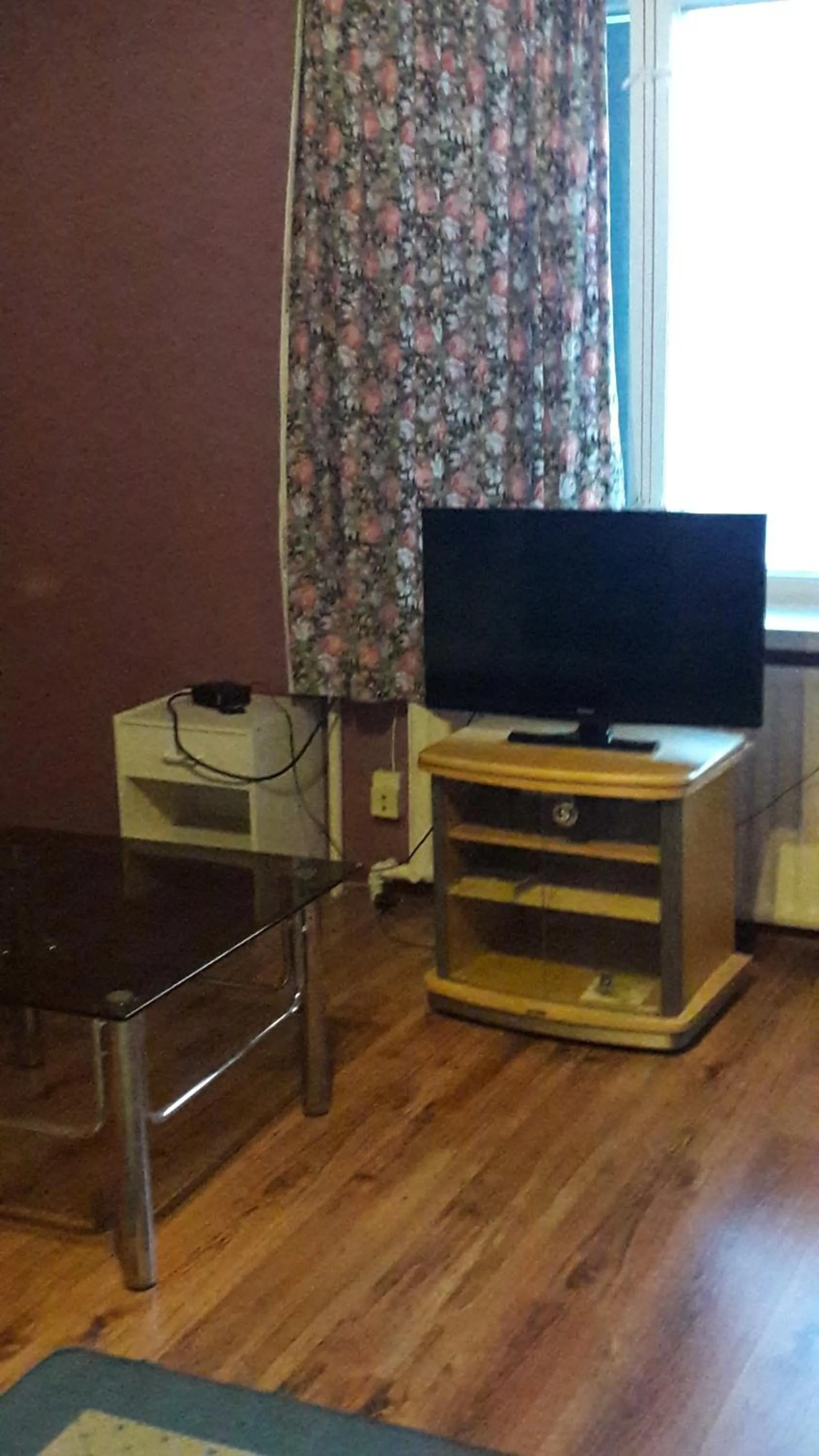 Communal lounge/ TV room in meijeriranta majoitus