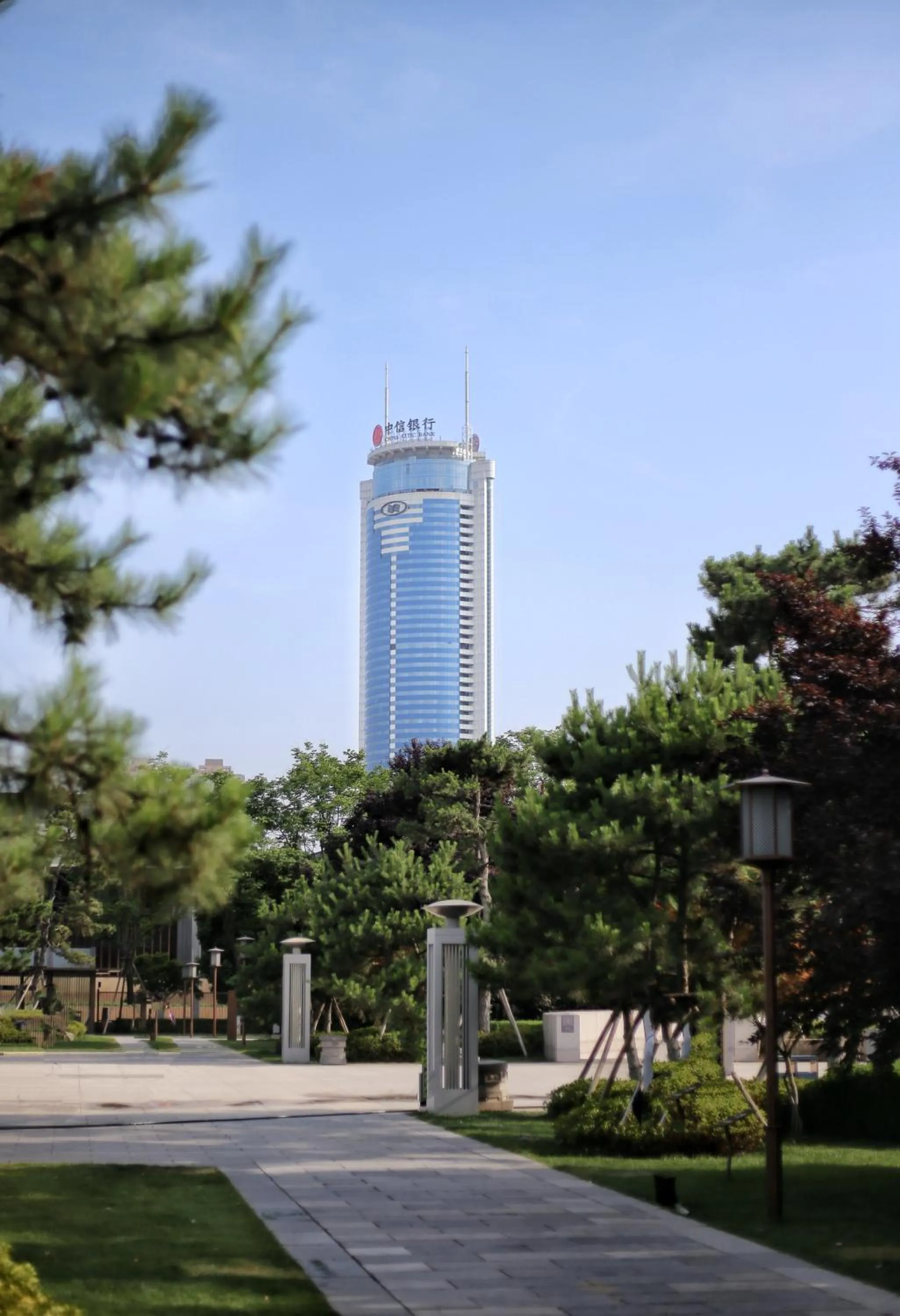 Property building in Crowne Plaza Xi'an by IHG