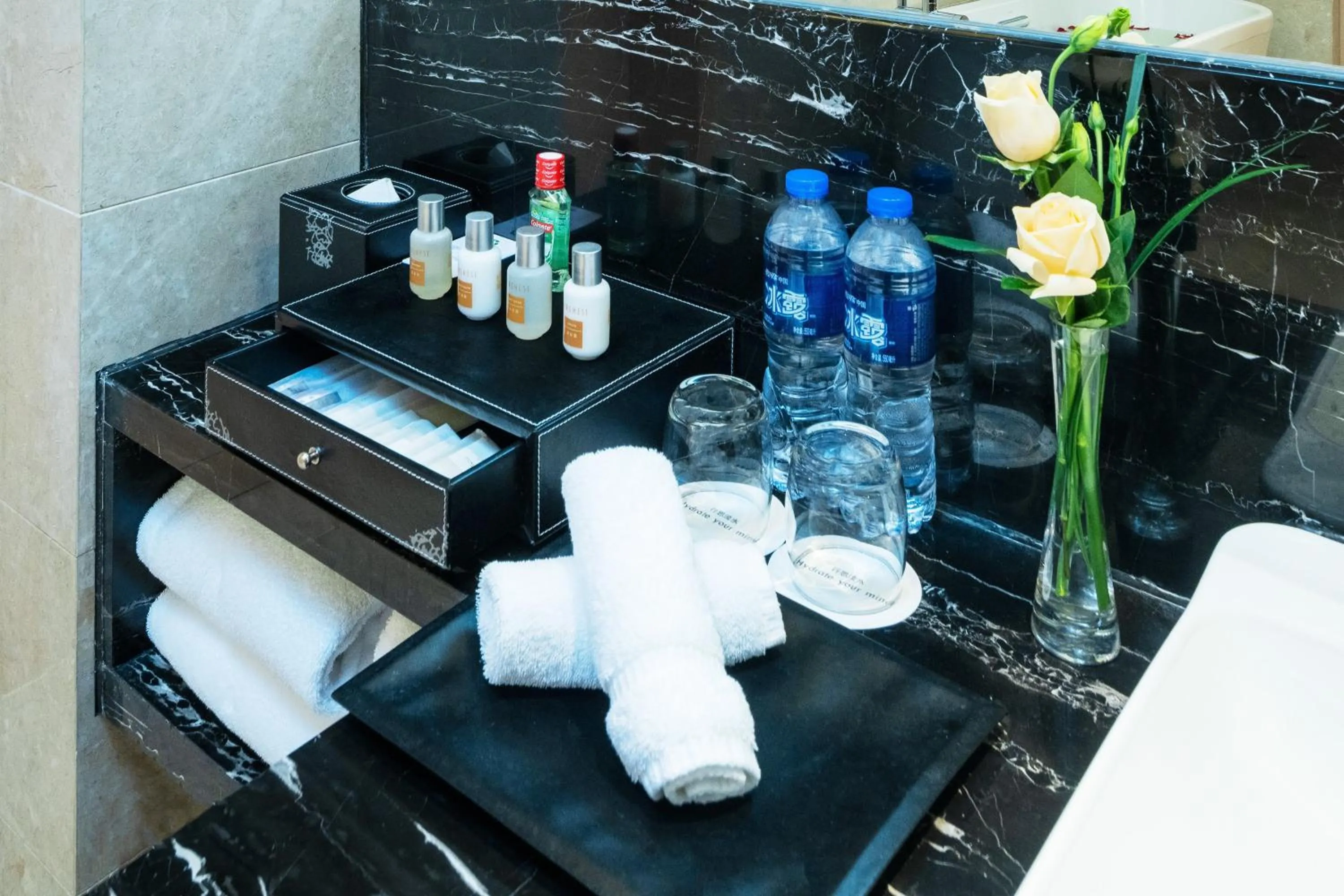 Photo of the whole room in Crowne Plaza Xi'an by IHG