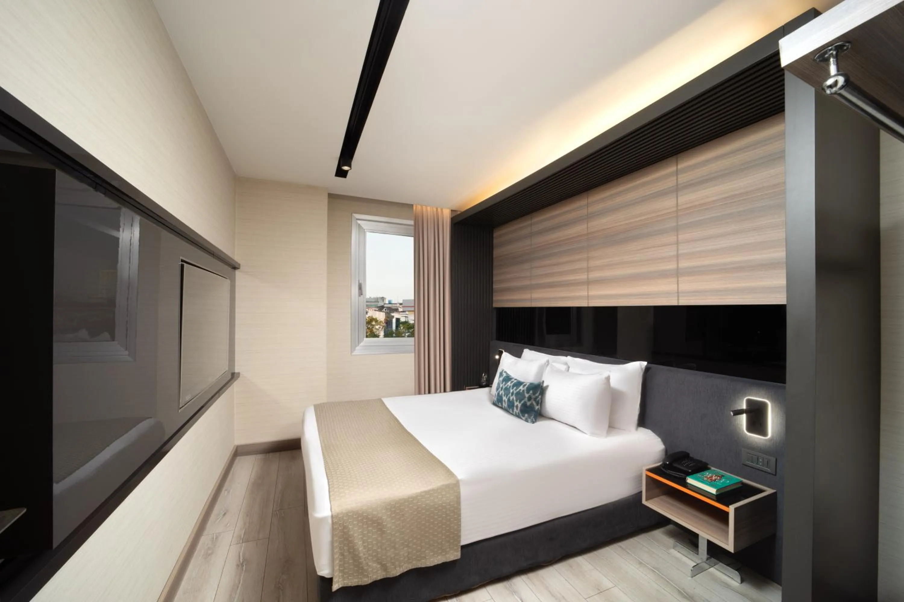 Bed in Nish Palace Exlusive Suites