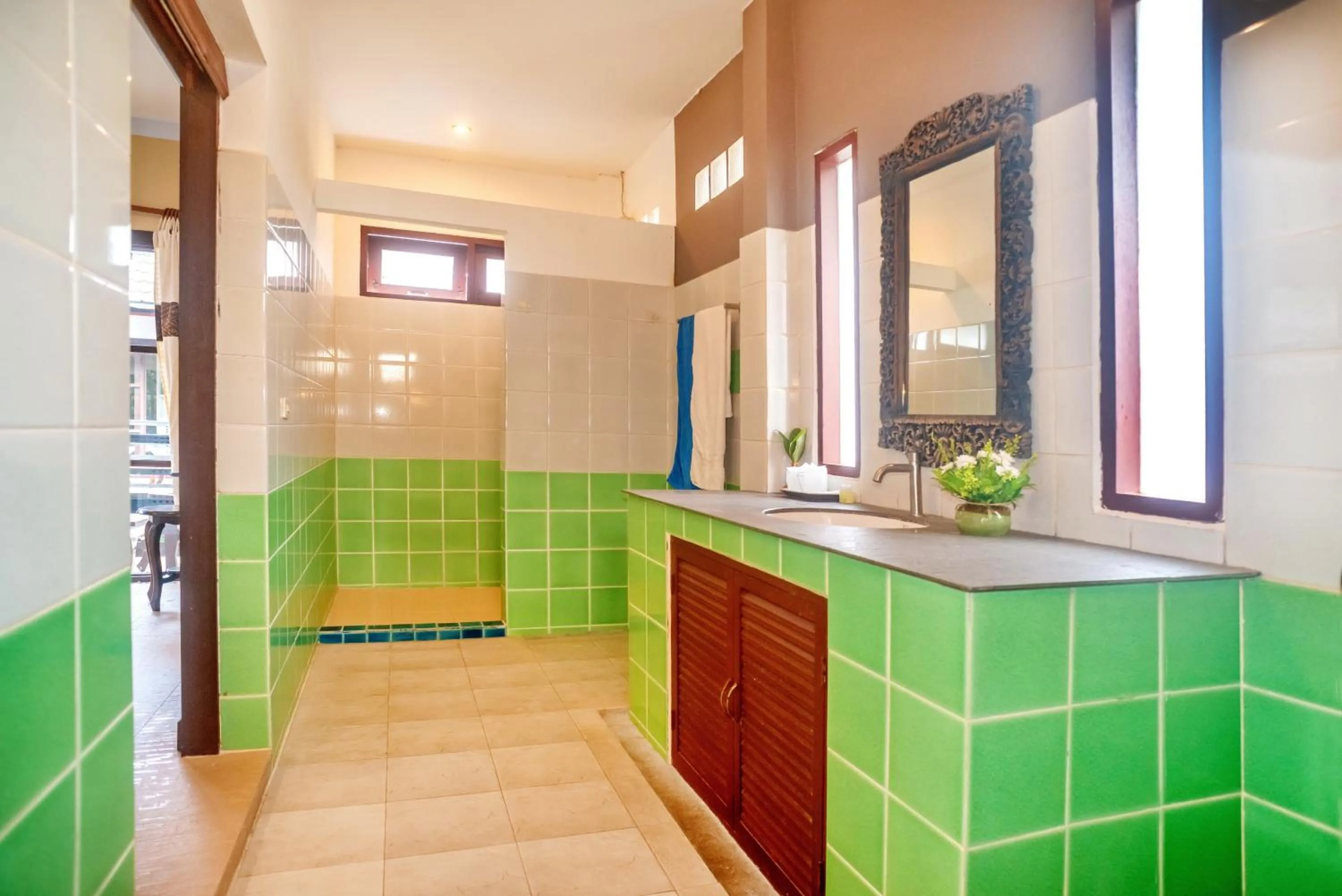 Shower in The Florist Resort