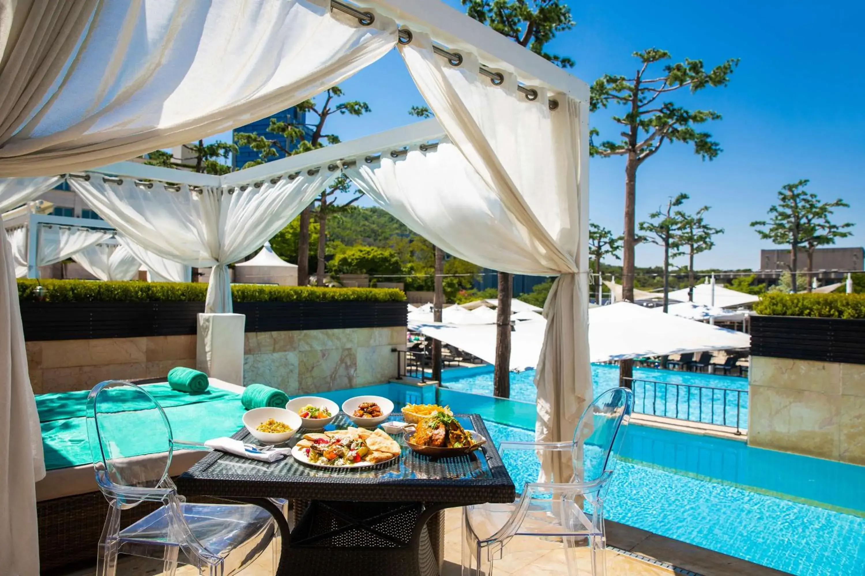 Pool view in Banyan Tree Club & Spa Seoul Pool view in Banyan Tree Club & Spa Seoul