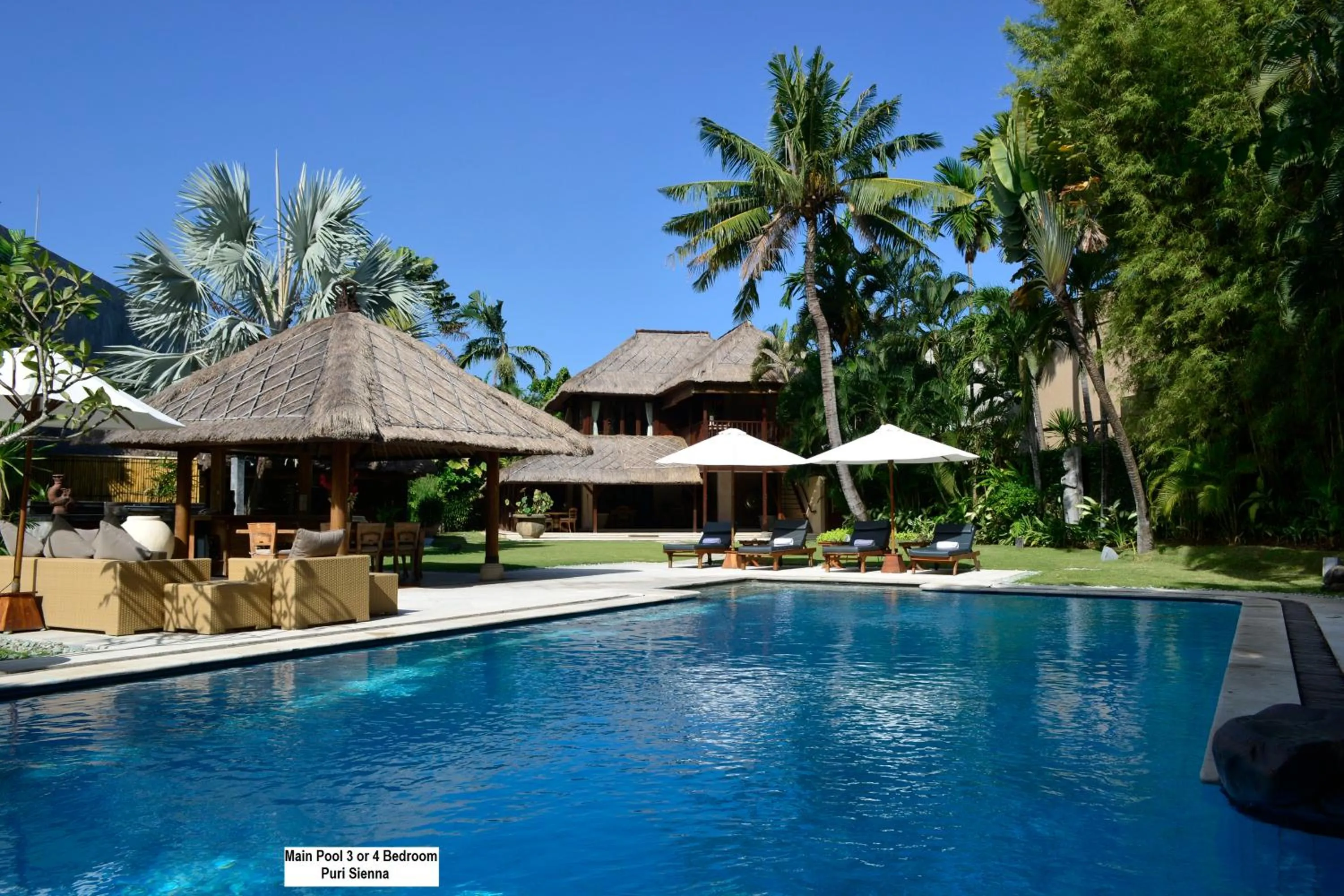 Swimming pool in Sienna Villas Seminyak