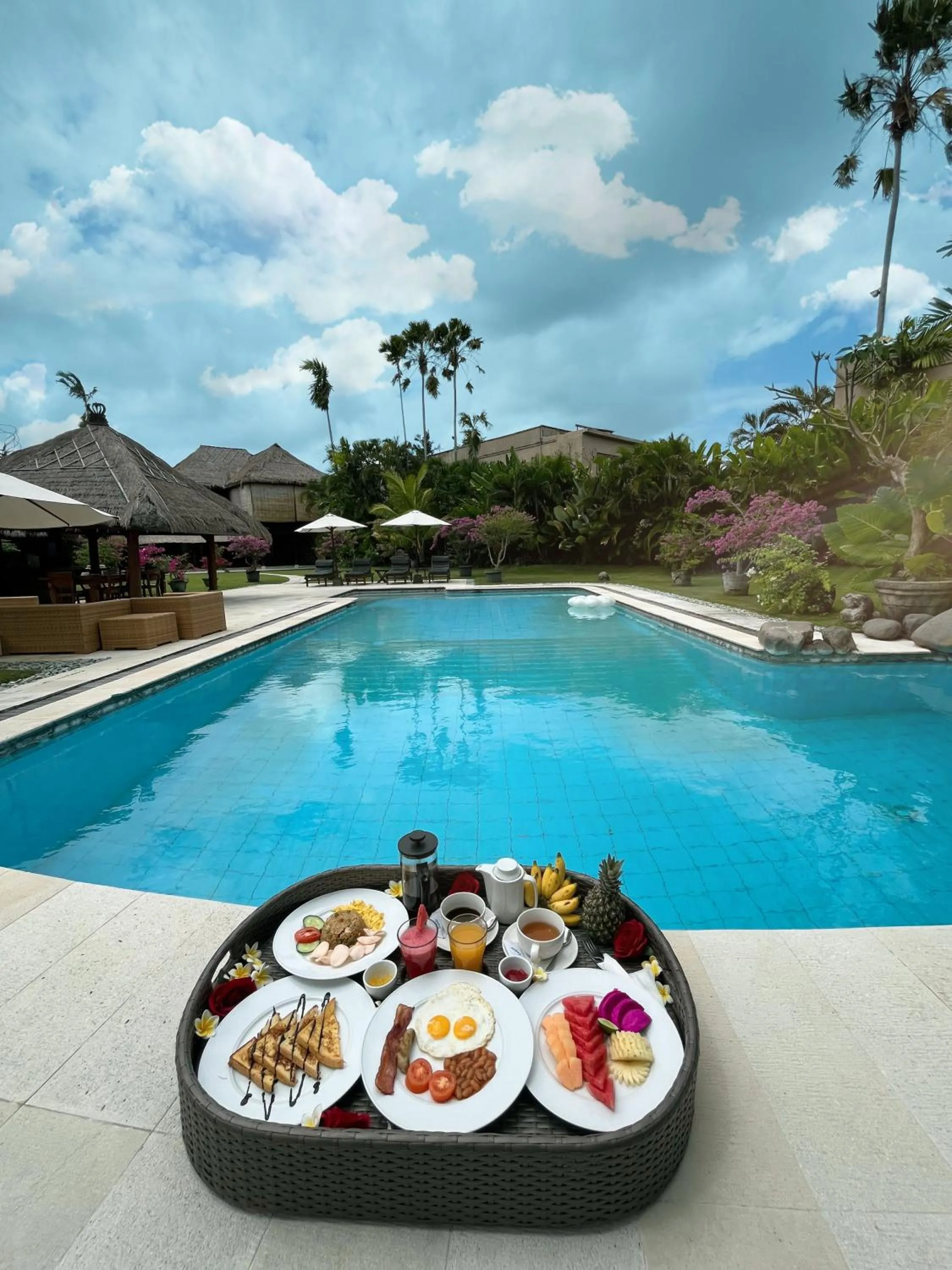 Swimming pool in Sienna Villas Seminyak