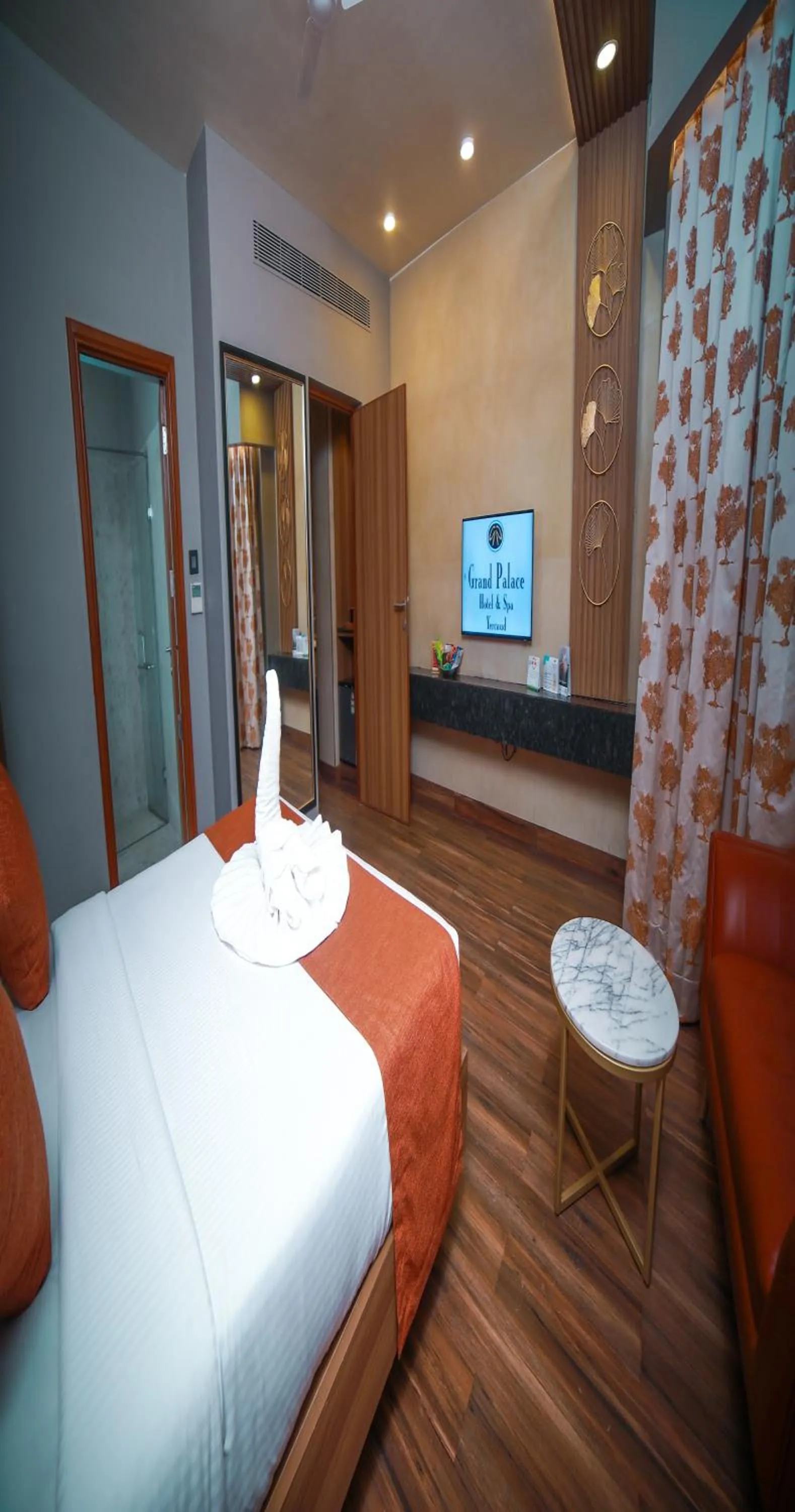 View (from property/room), Bed in Grand Palace Hotel & Spa