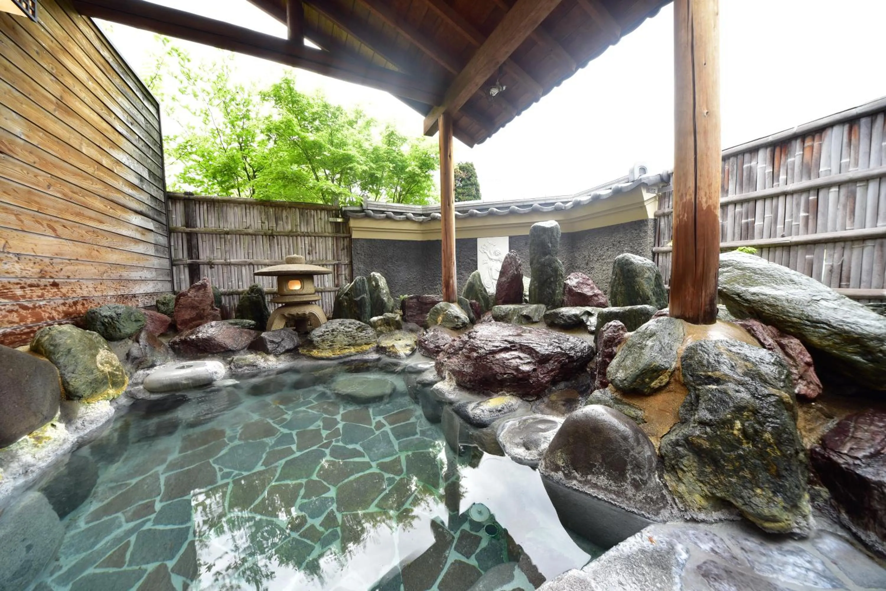 Open Air Bath in くさつのお宿 清重館 Kiyoshigekan 素泊りの宿