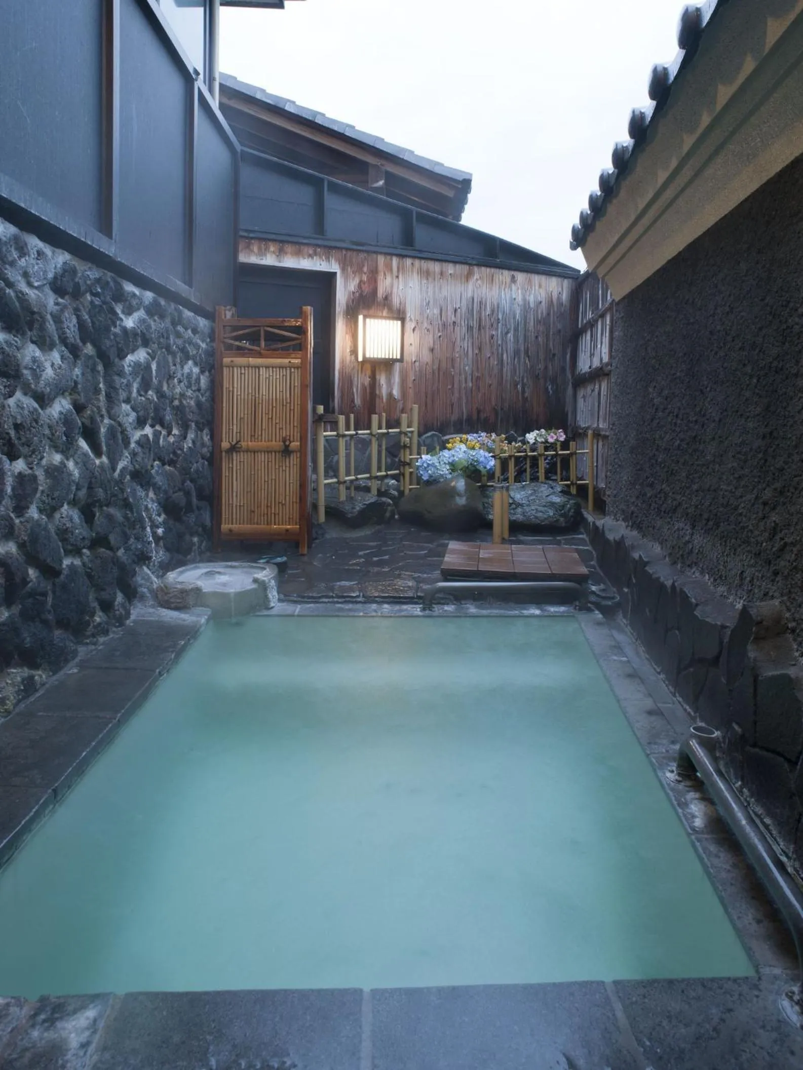Hot Spring Bath in くさつのお宿 清重館 Kiyoshigekan 素泊りの宿