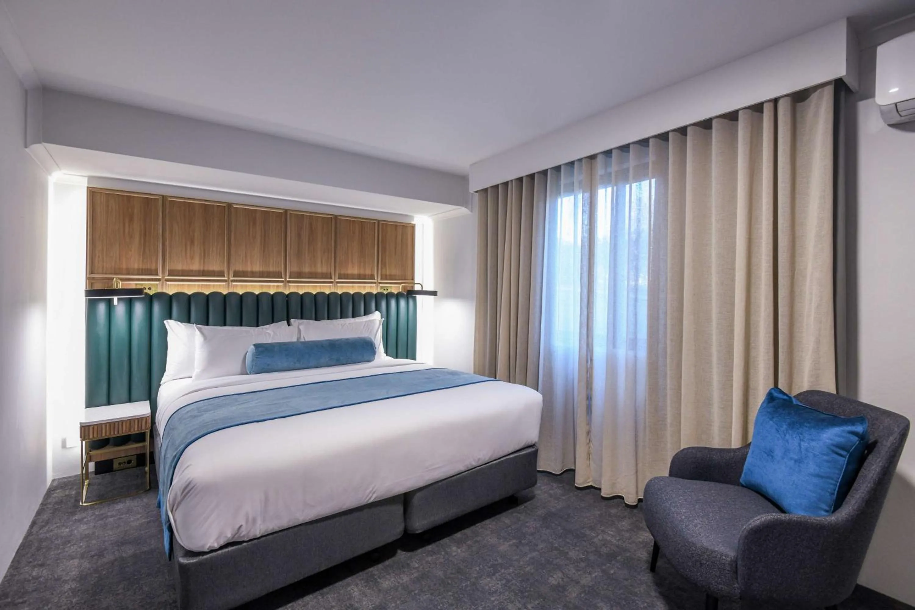 Bedroom, Bed in Powerhouse Hotel Tamworth by Rydges