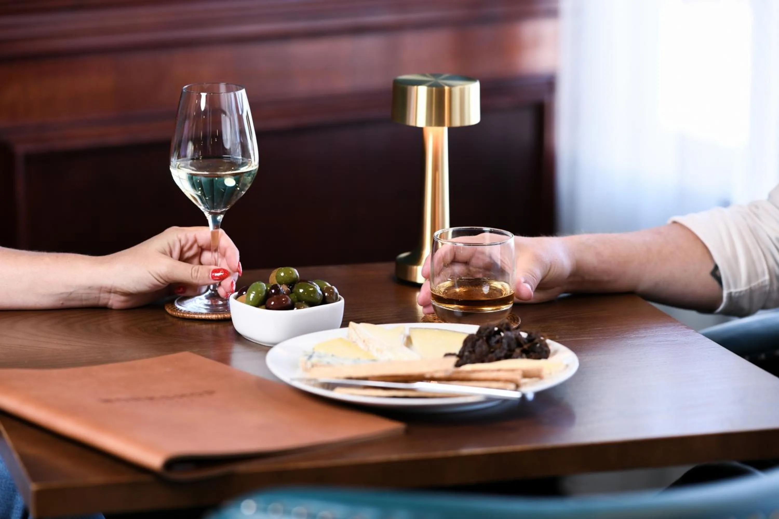 Lounge or bar in Powerhouse Hotel Tamworth by Rydges