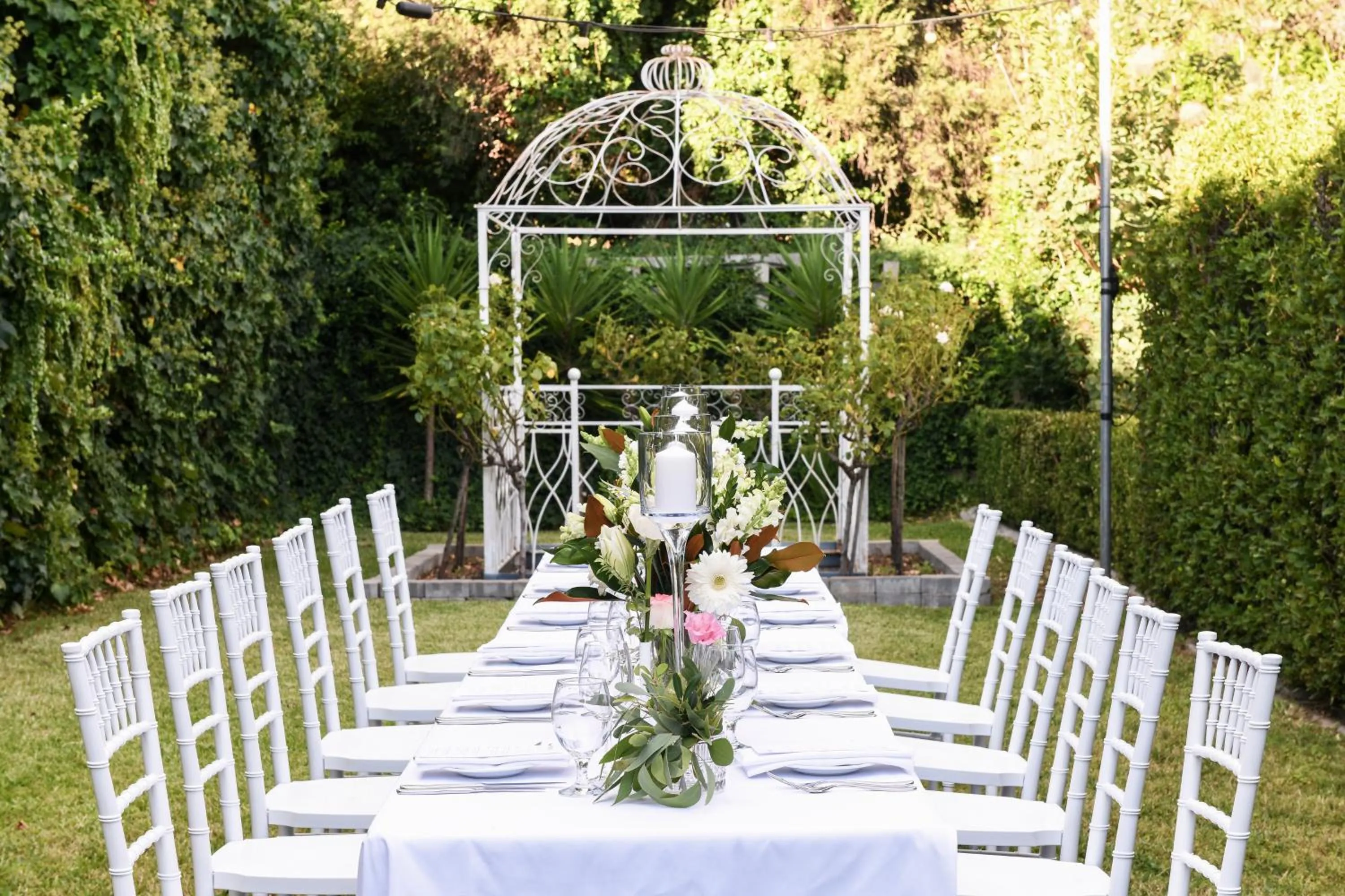 Garden in Powerhouse Hotel Tamworth by Rydges