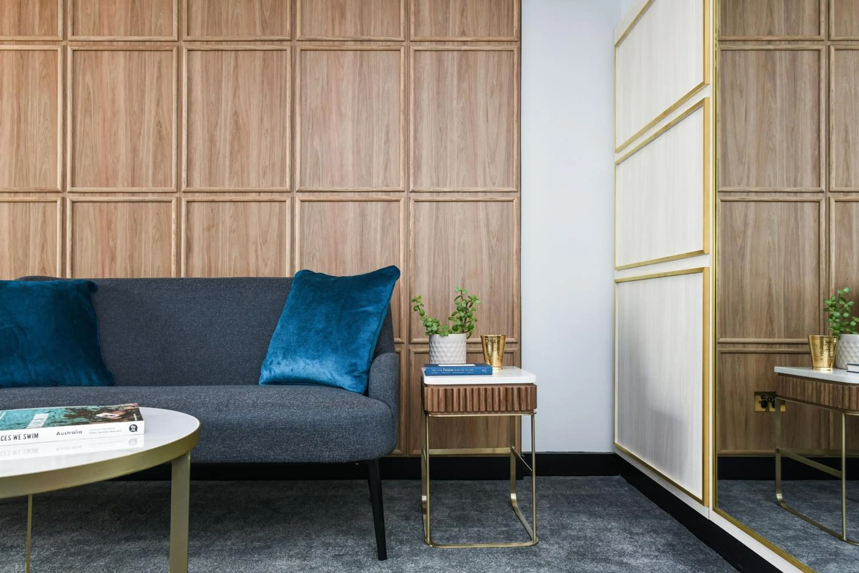 Living room in Powerhouse Hotel Tamworth by Rydges