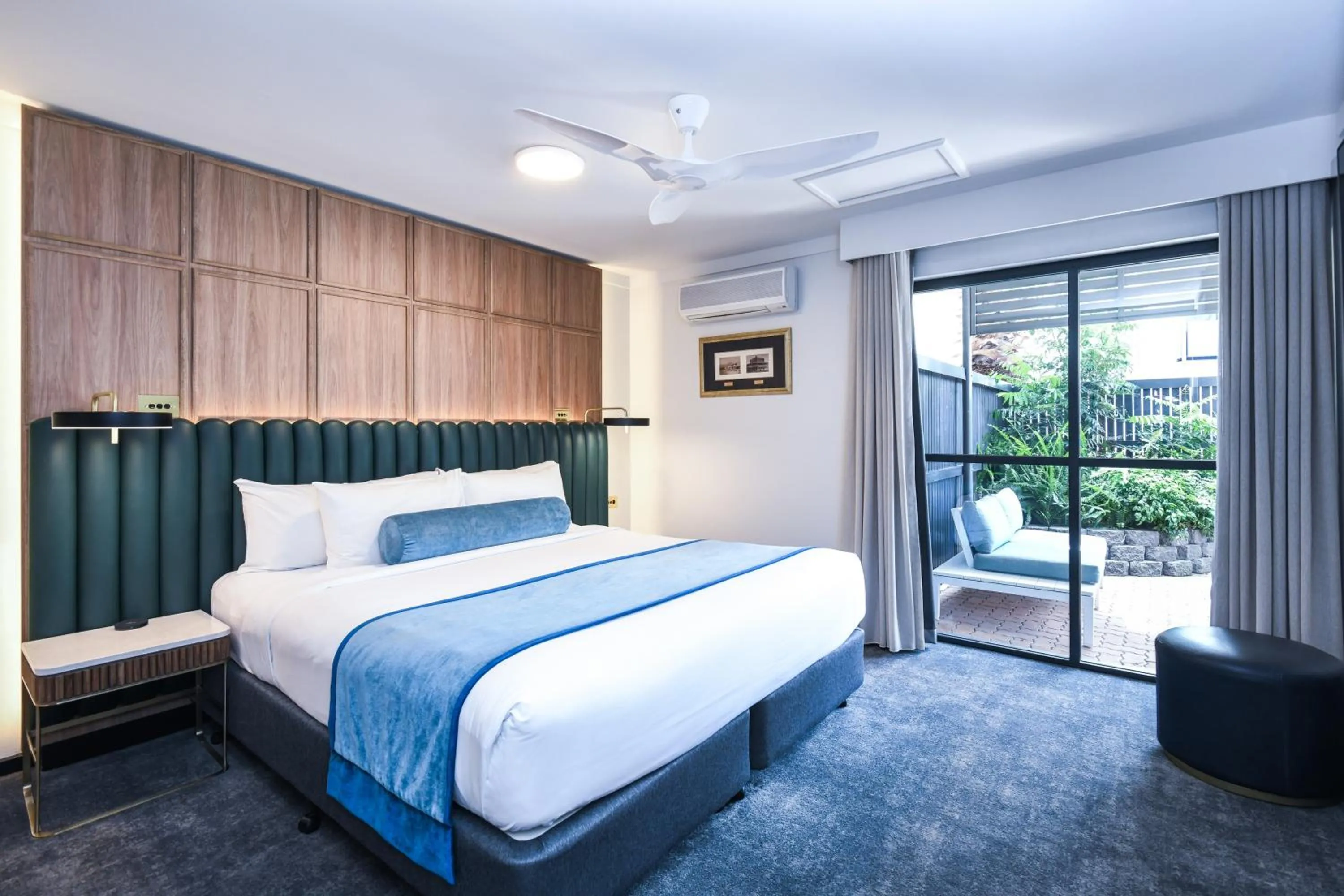 Bedroom, Bed in Powerhouse Hotel Tamworth by Rydges