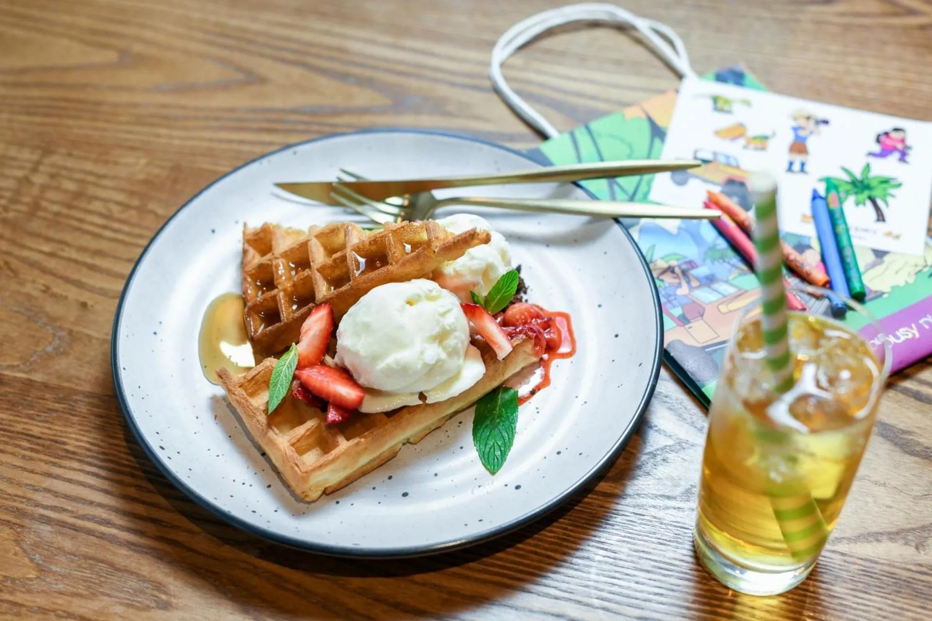 Food and drinks in Powerhouse Hotel Tamworth by Rydges