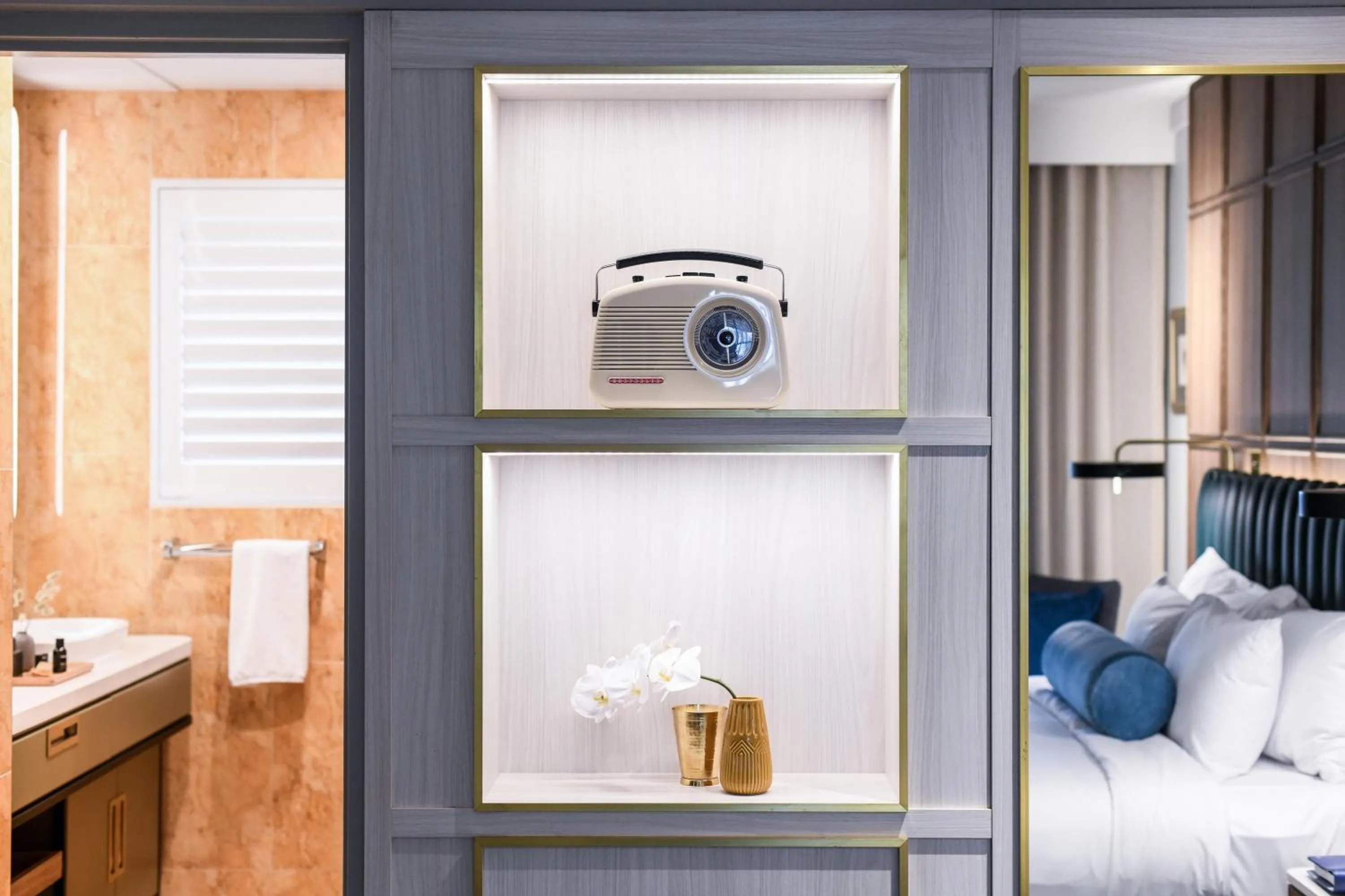 Decorative detail, Bed in Powerhouse Hotel Tamworth by Rydges