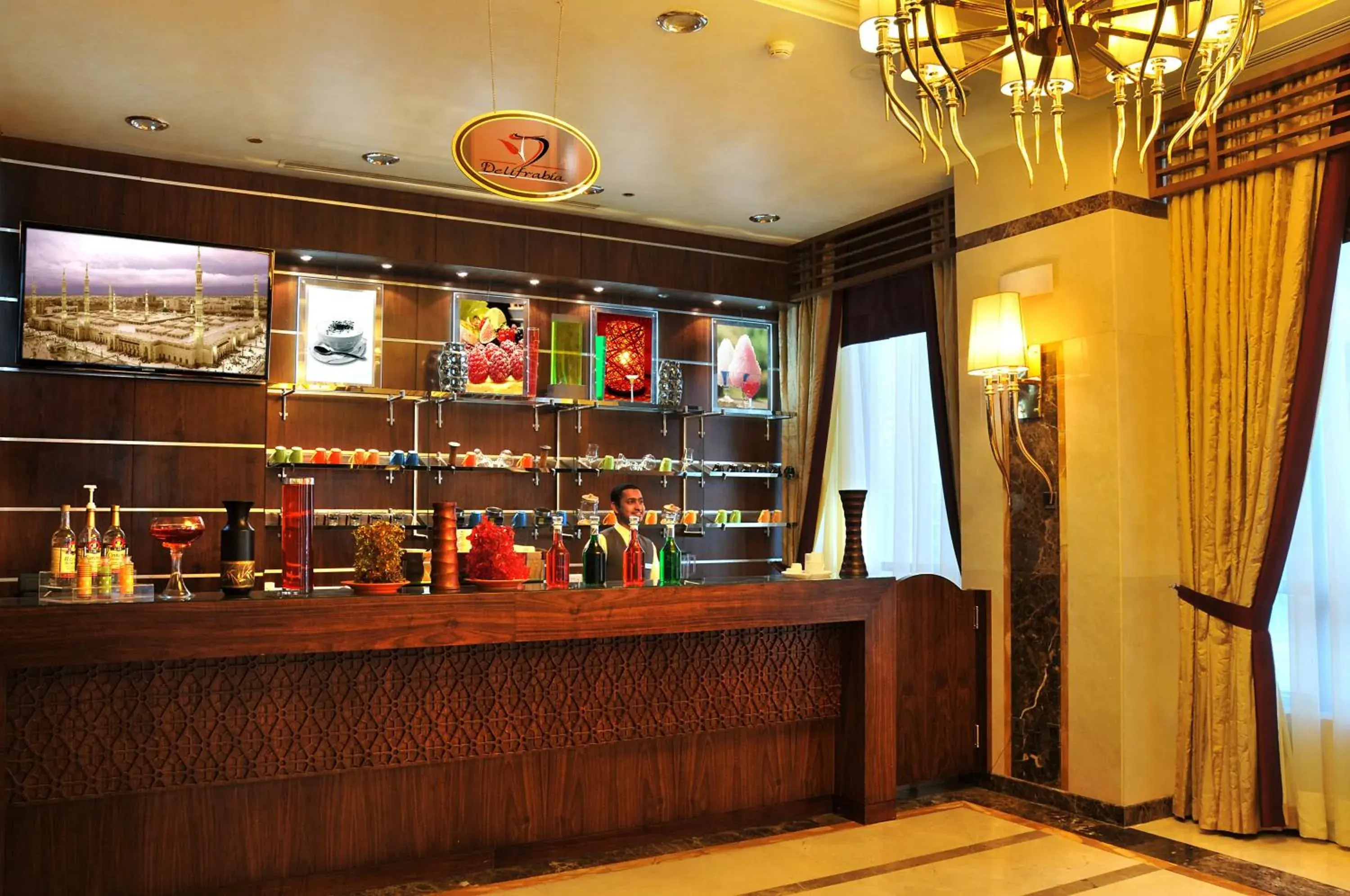 Lounge or bar in Ruve Al Madinah Hotel Lounge or bar in Ruve Al Madinah Hotel