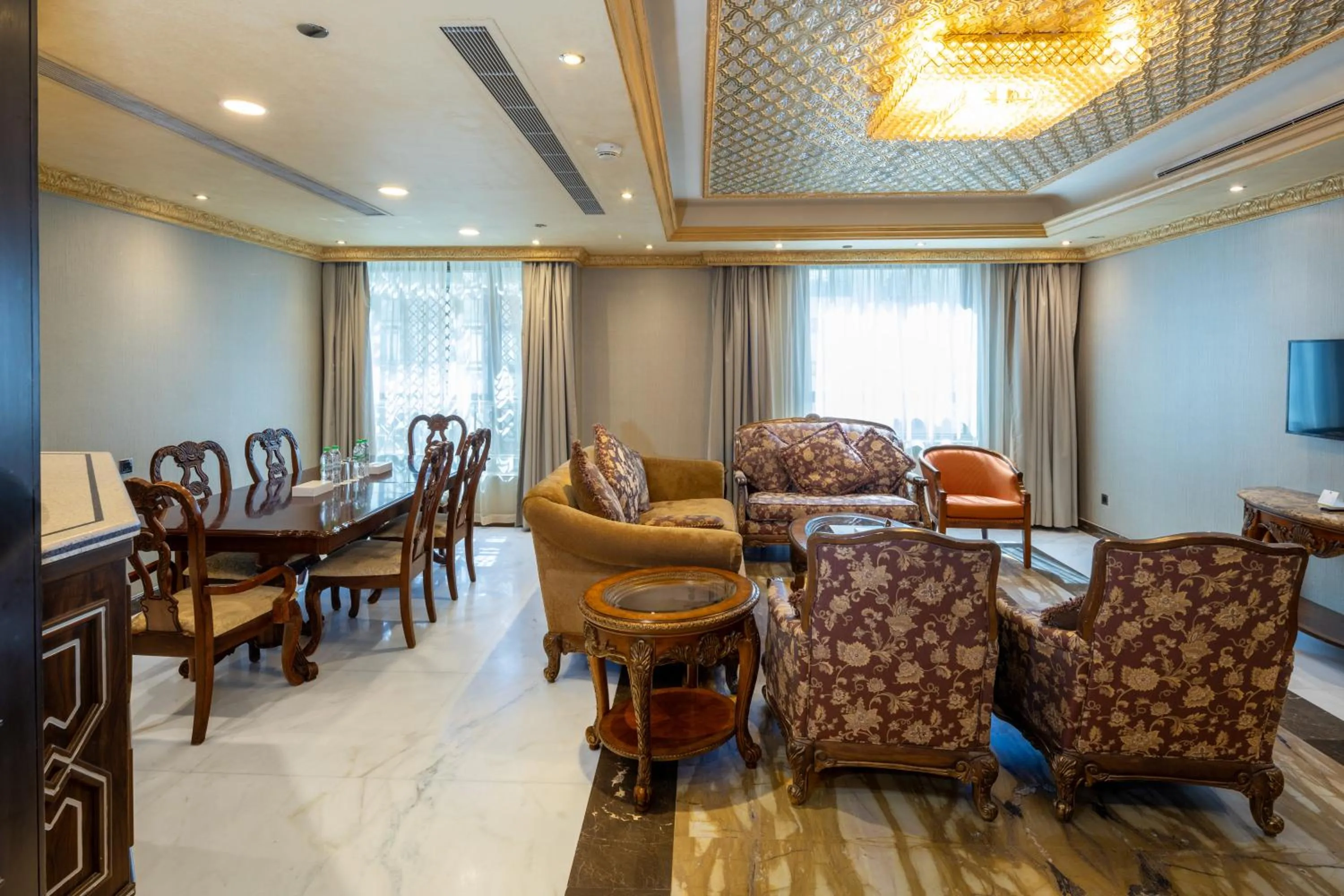 Living room in Ruve Al Madinah Hotel