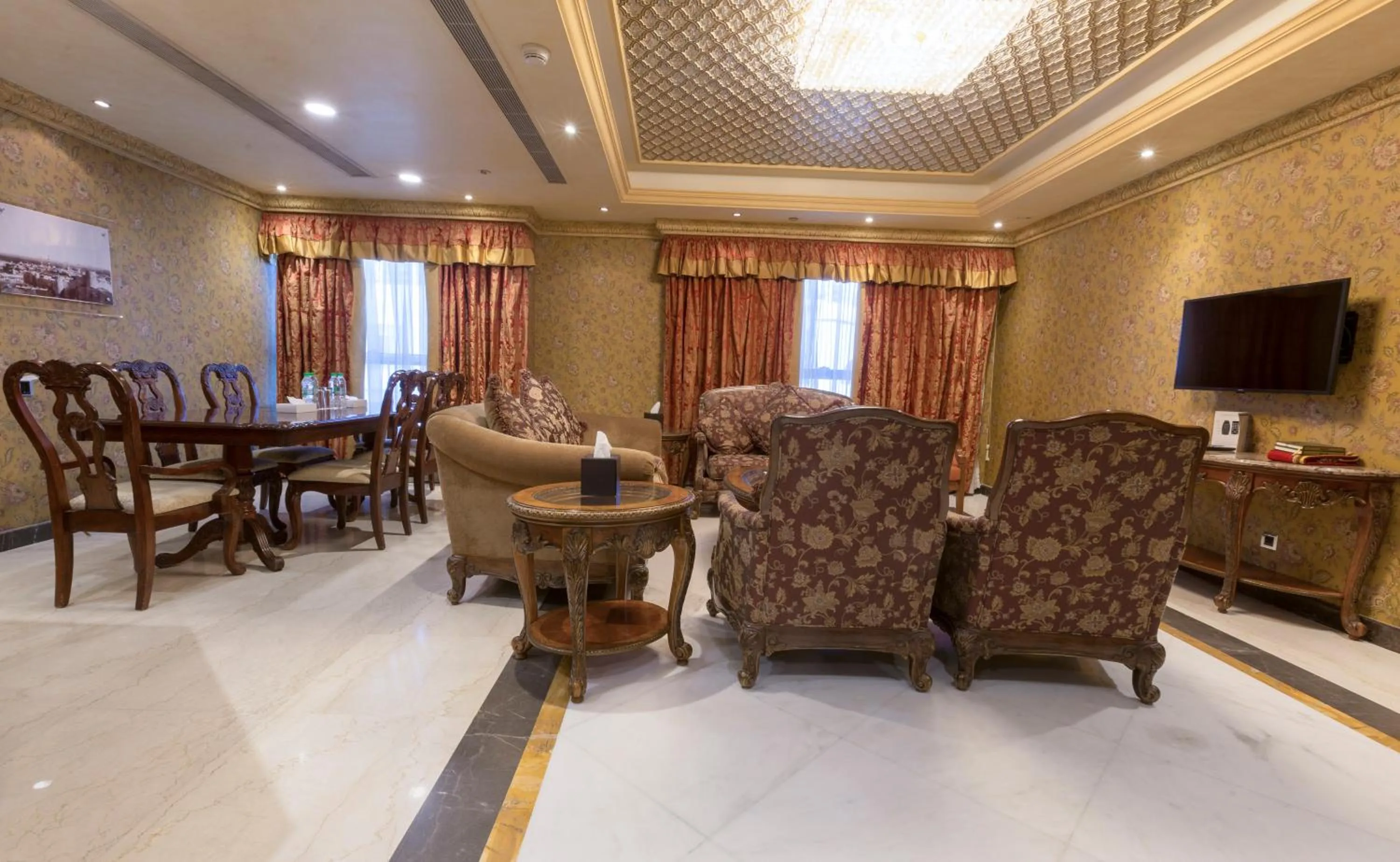 Living room in Ruve Al Madinah Hotel