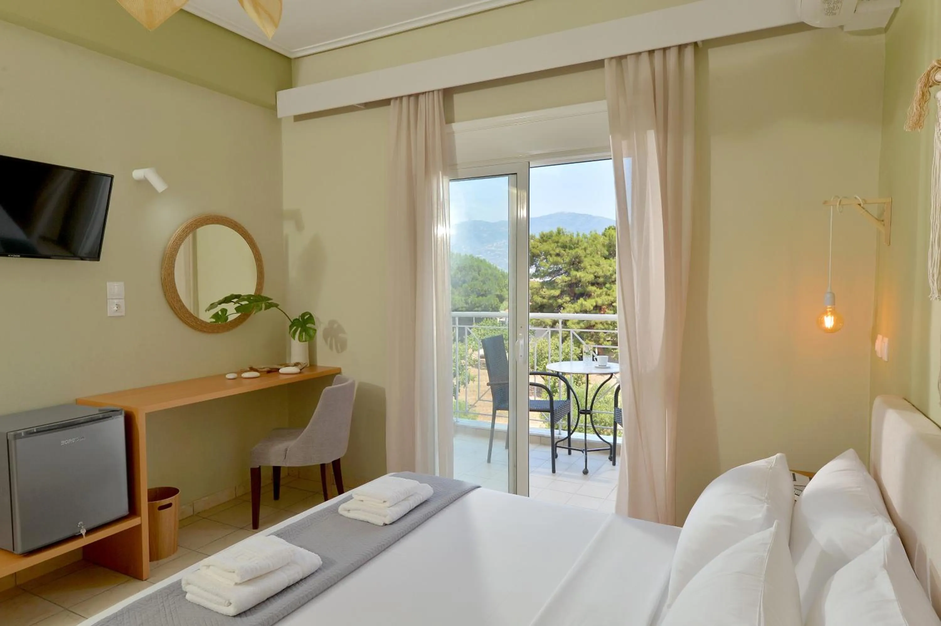 Bed in Hotel Kalloni