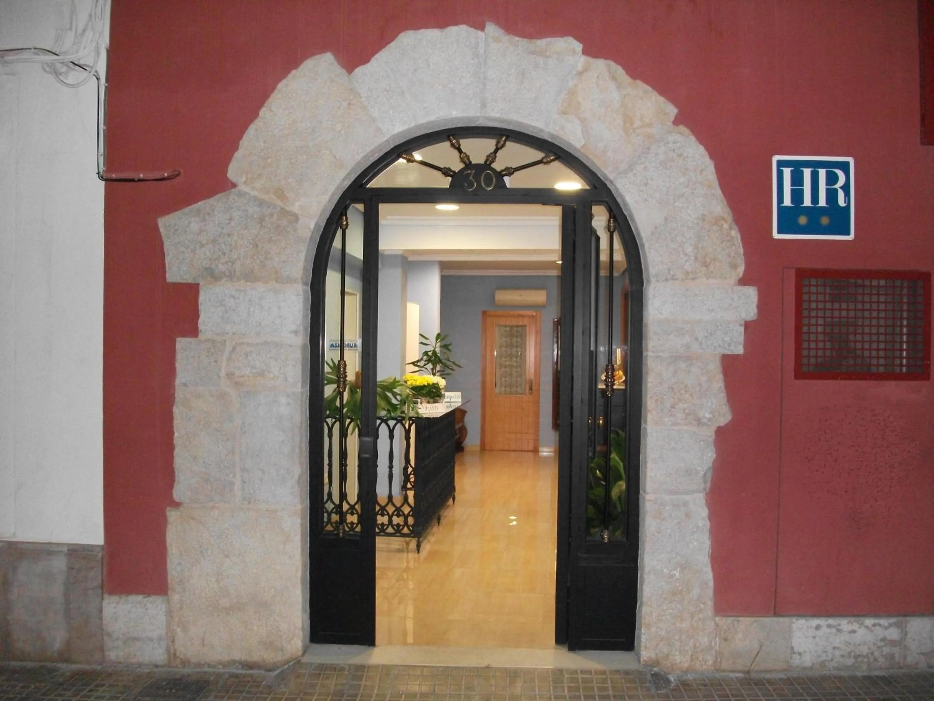 Facade/entrance in Nou Casablanca