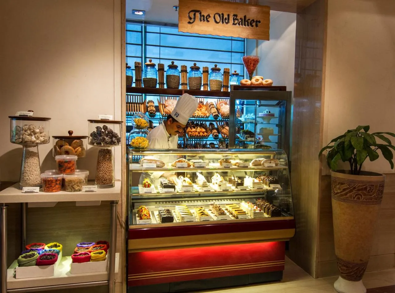 Restaurant/places to eat in Jaypee Siddharth