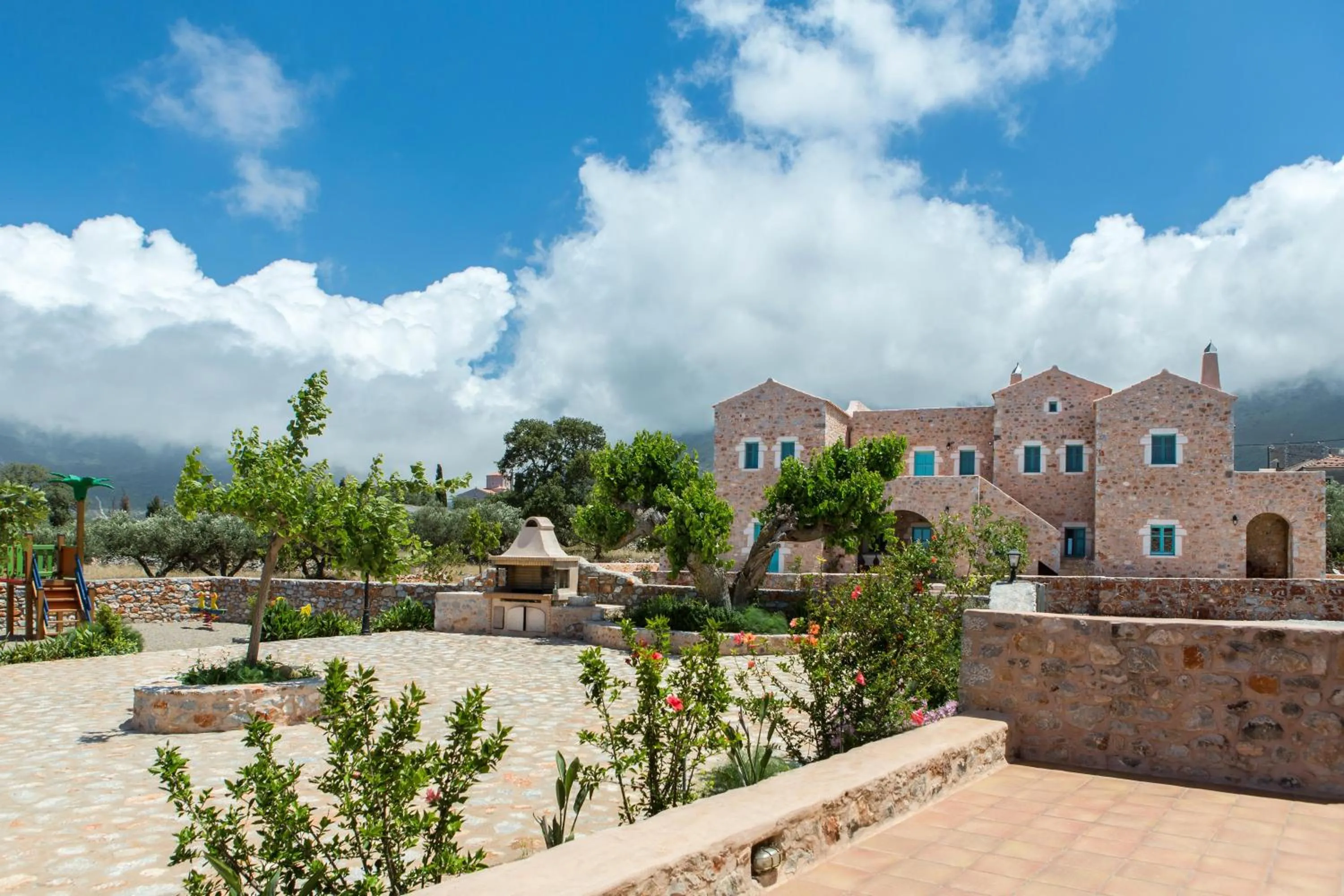 BBQ facilities in Pandora