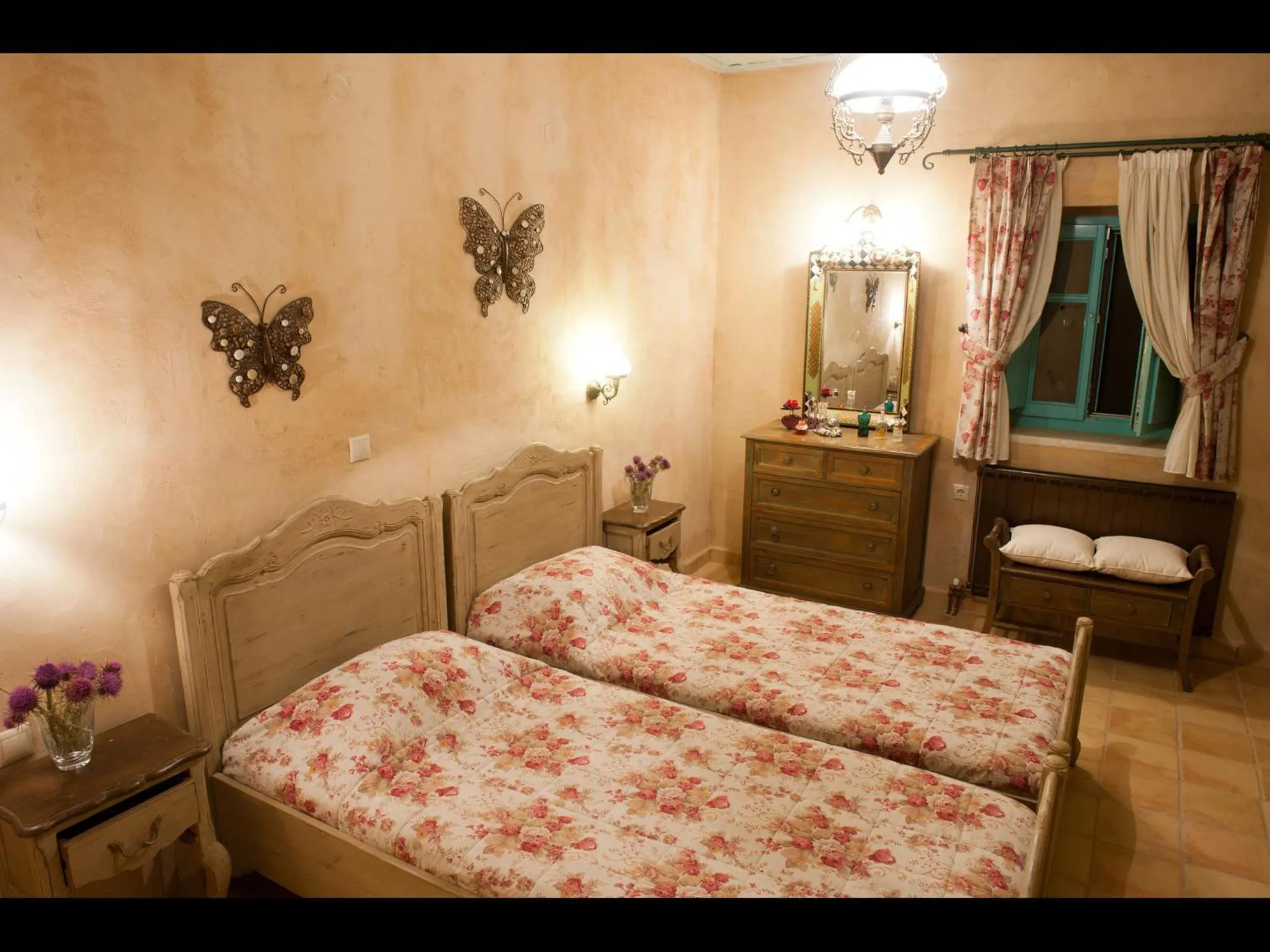 Bedroom, Bed in Pandora