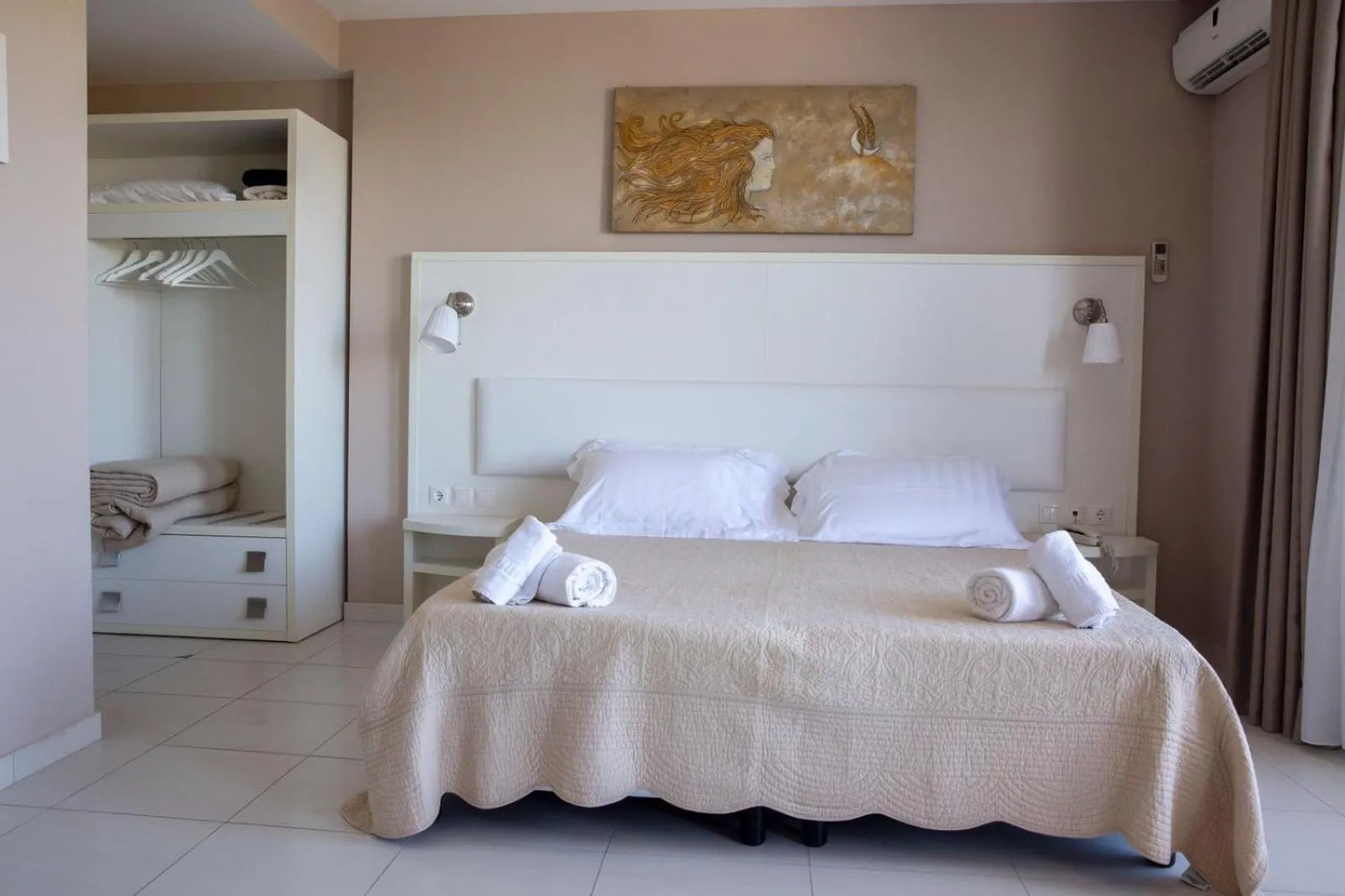 Other, Bed in Sidari Beach Hotel