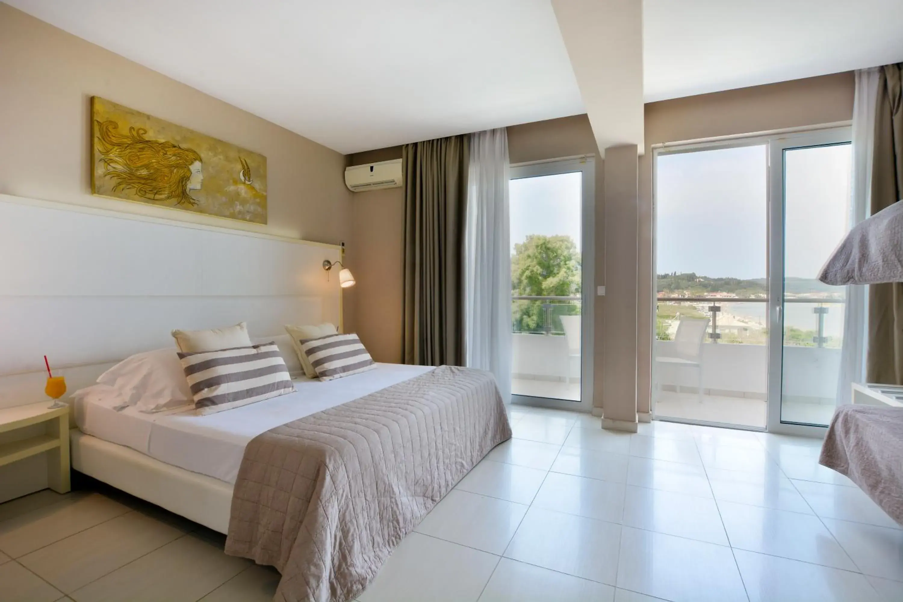 Triple Room with View in Sidari Beach Hotel Triple Room with View in Sidari Beach Hotel