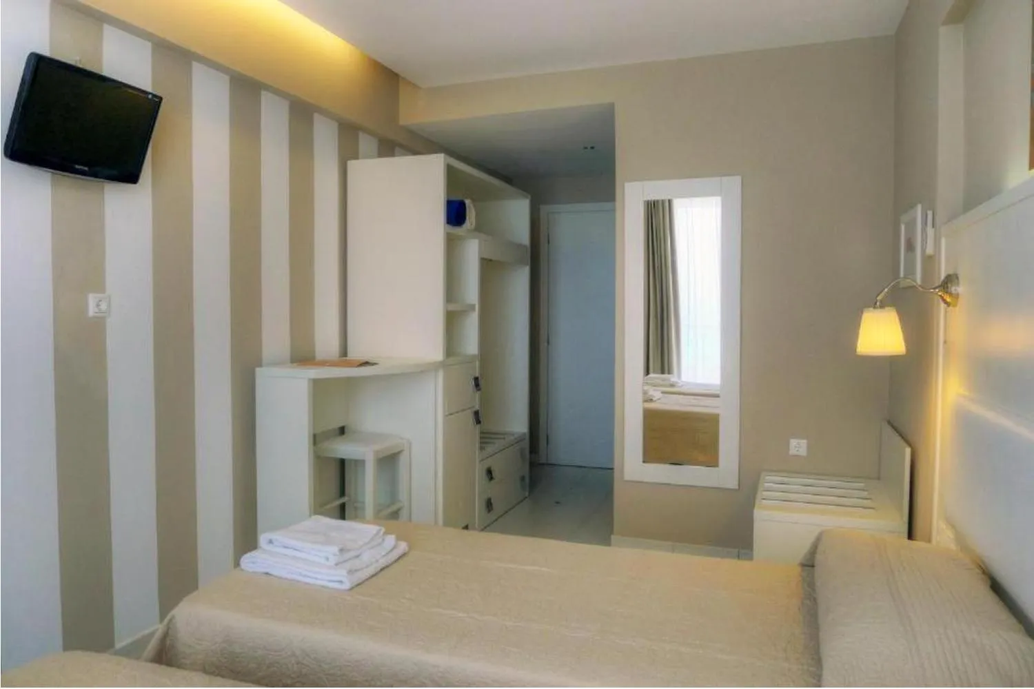 Bedroom, Bed in Sidari Beach Hotel