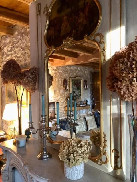 Decorative detail in Domaine des Monges