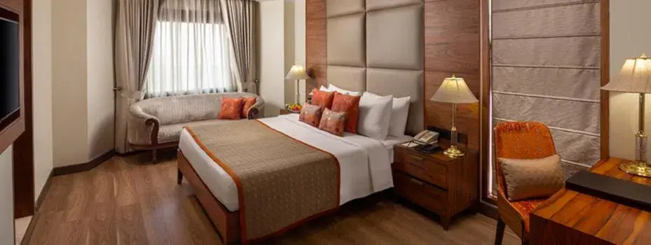 Bedroom, Bed in Jaypee Vasant Continental Bedroom, Bed in Jaypee Vasant Continental