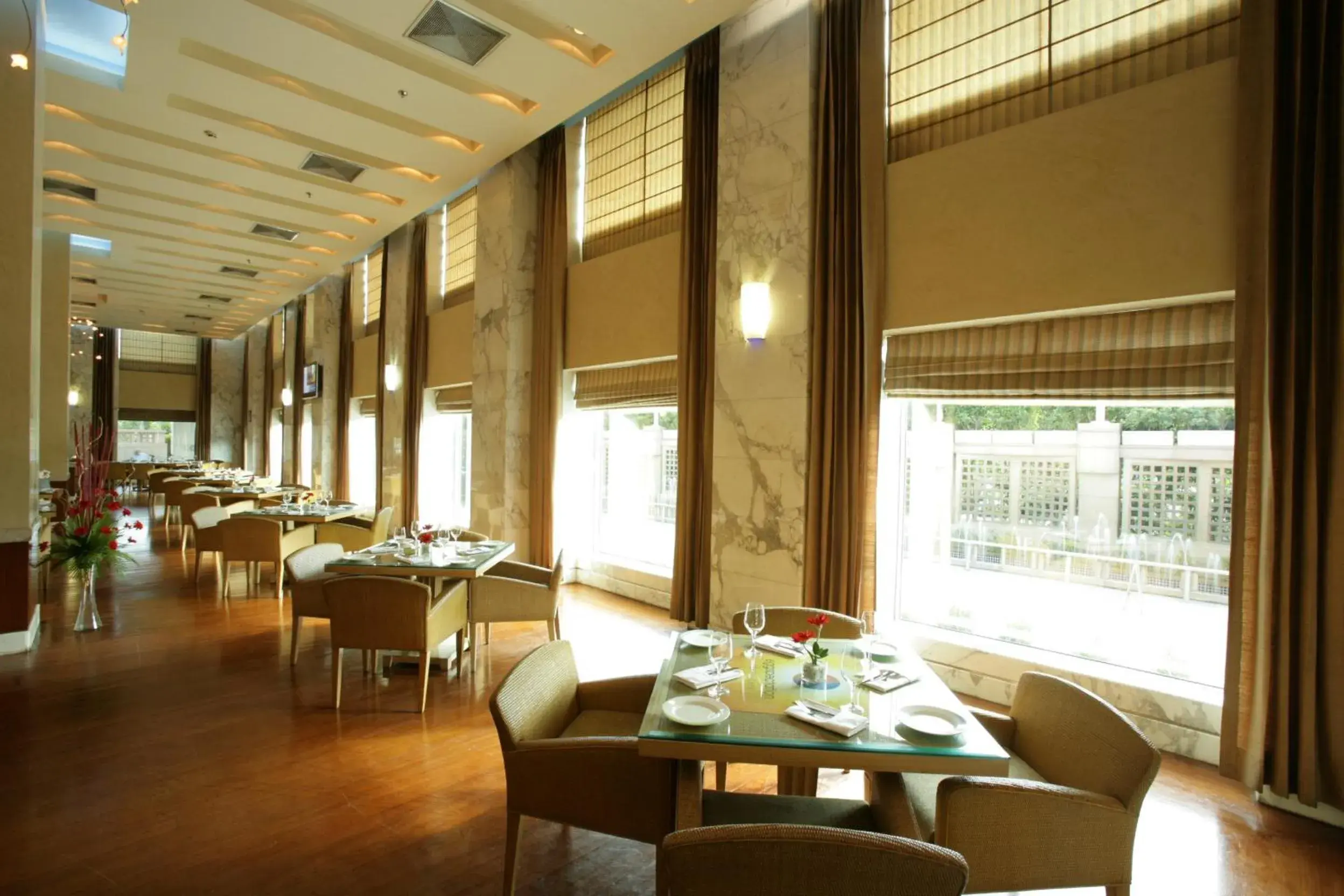 Restaurant/places to eat in Jaypee Vasant Continental Restaurant/places to eat in Jaypee Vasant Continental