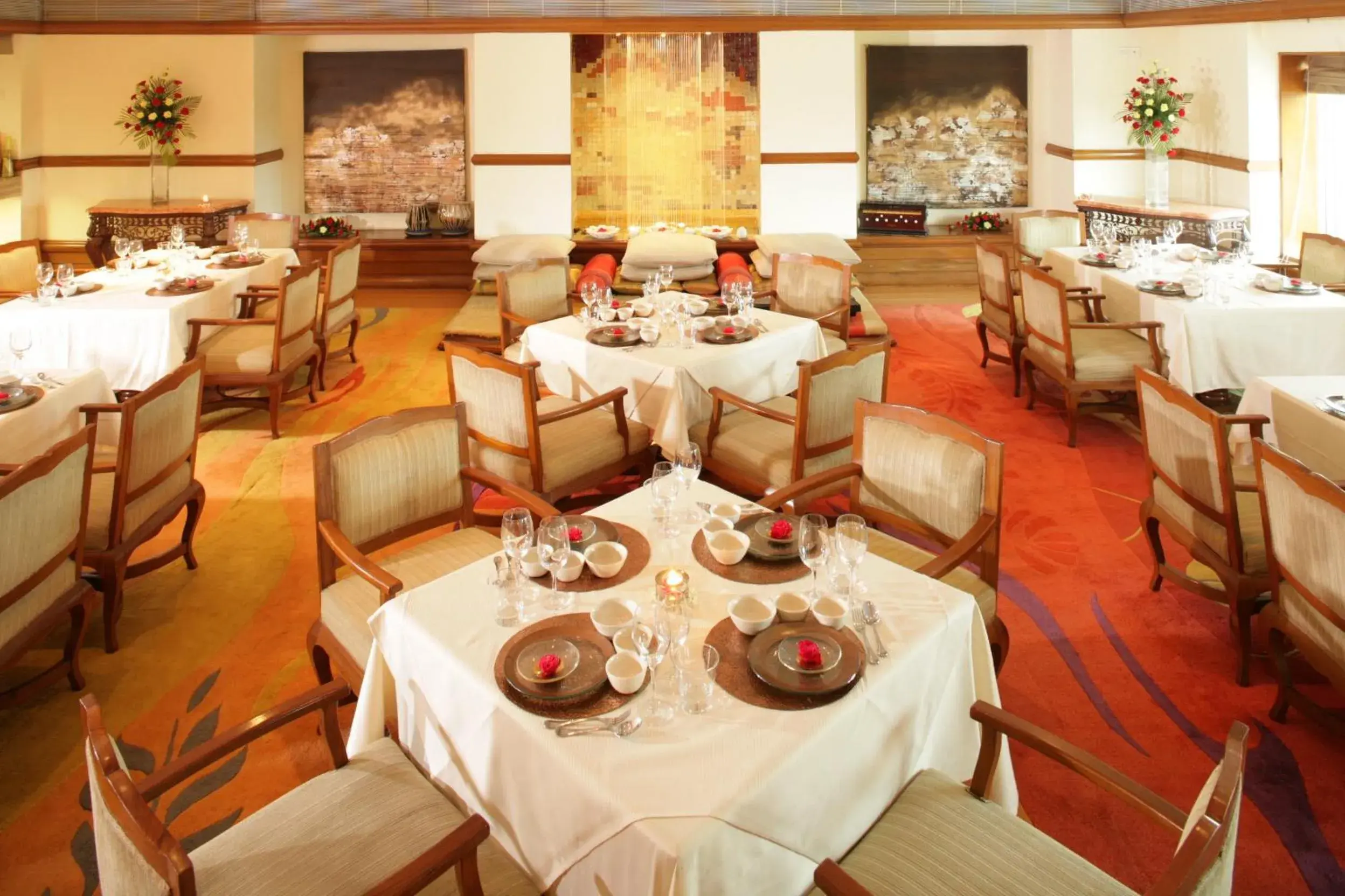 Restaurant/places to eat in Jaypee Vasant Continental Restaurant/places to eat in Jaypee Vasant Continental