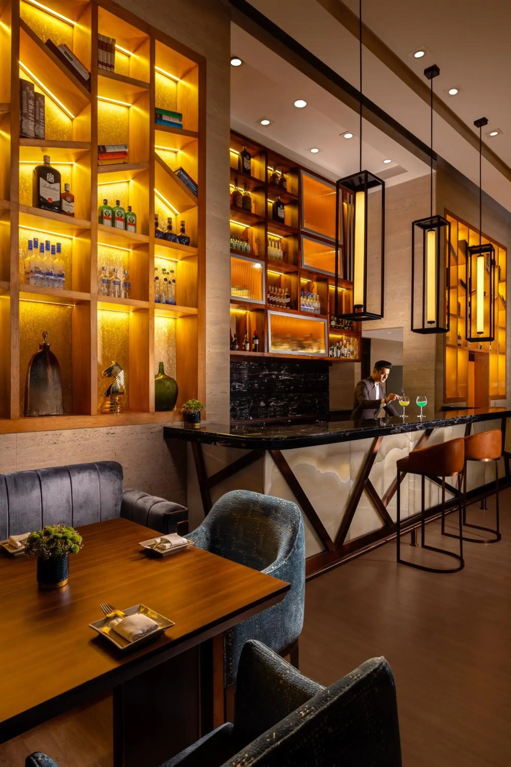 Lounge or bar in Jaypee Vasant Continental Lounge or bar in Jaypee Vasant Continental