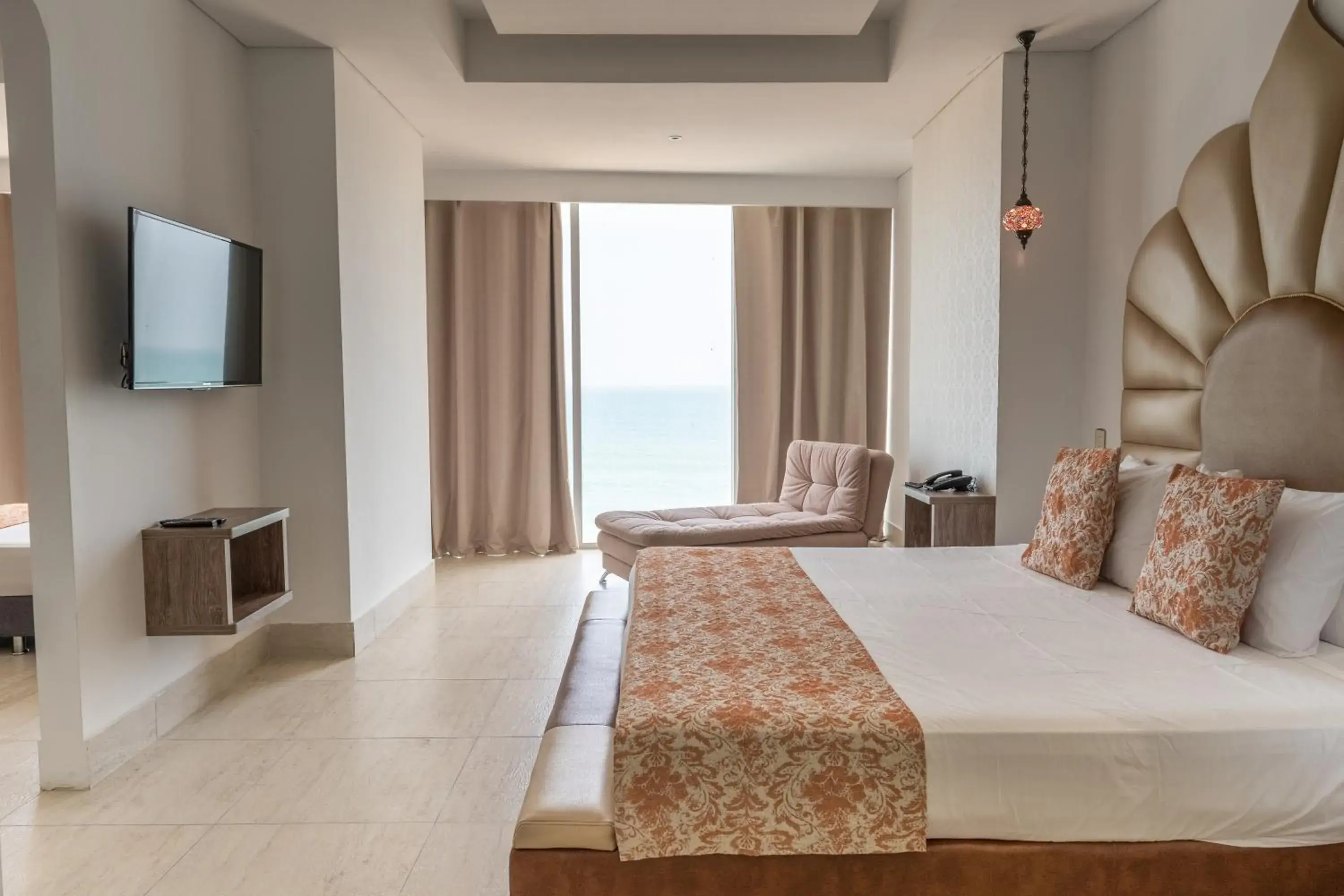 Property building, Bed in Hotel Cartagena Dubai Property building, Bed in Hotel Cartagena Dubai