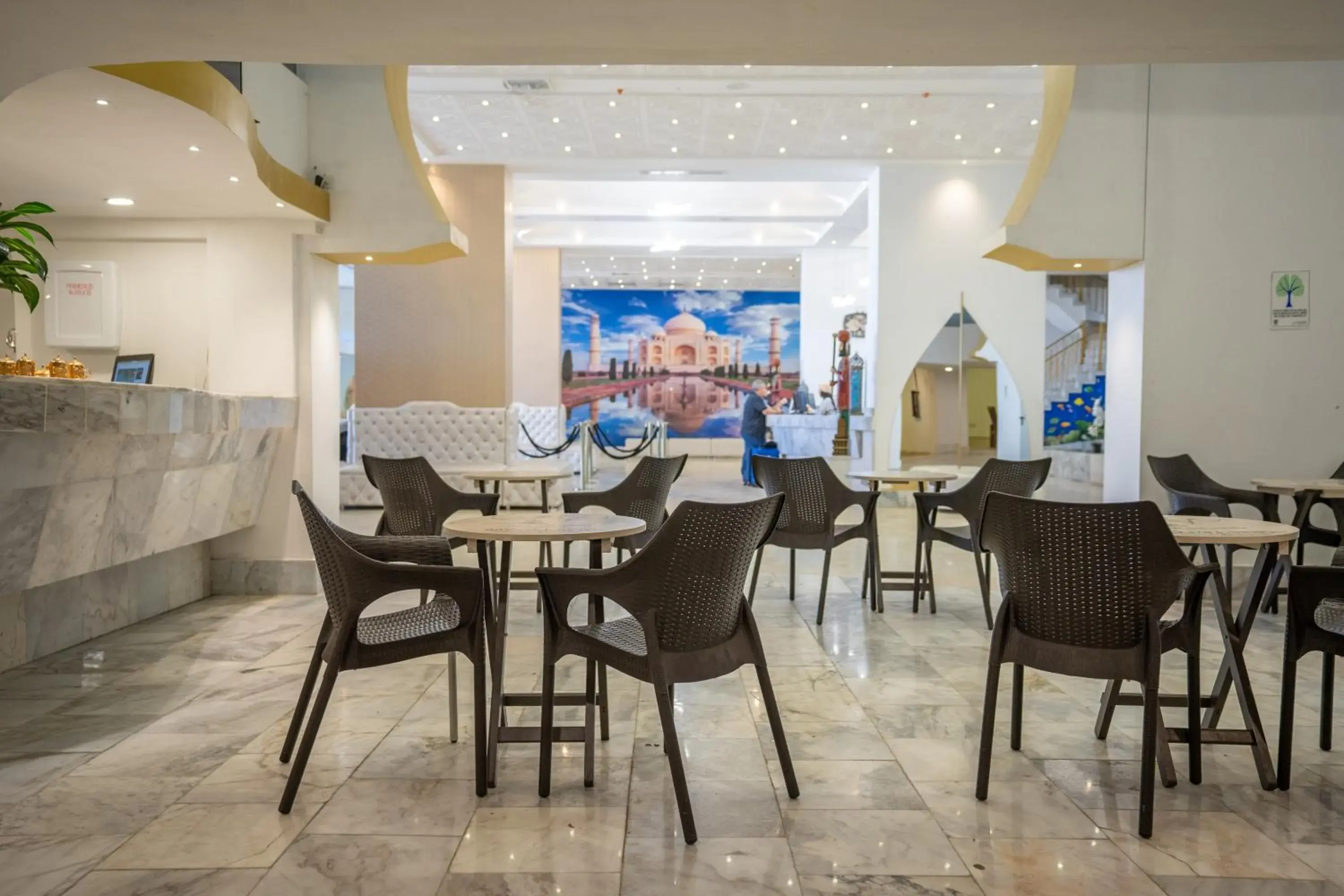 Lounge or bar in Hotel Cartagena Dubai Lounge or bar in Hotel Cartagena Dubai