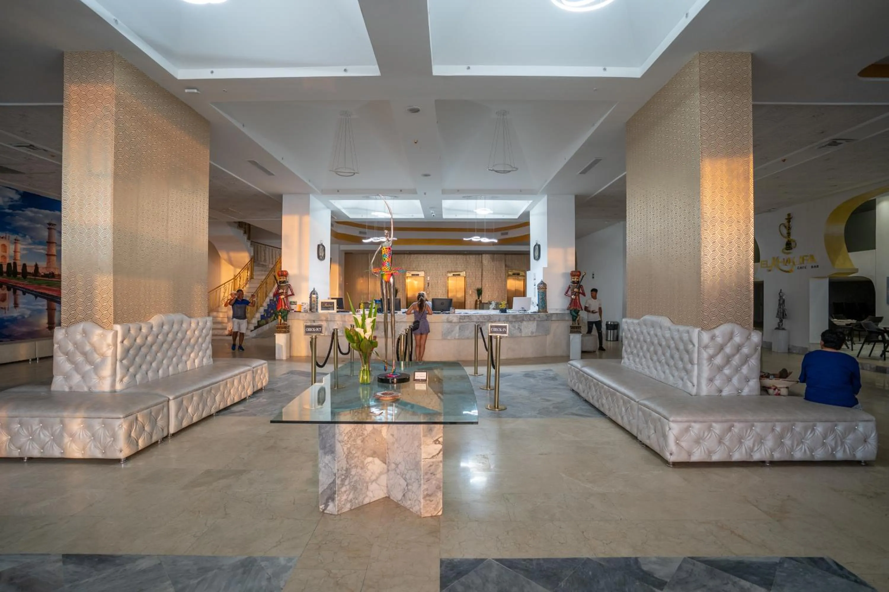 Lobby or reception in Hotel Cartagena Dubai